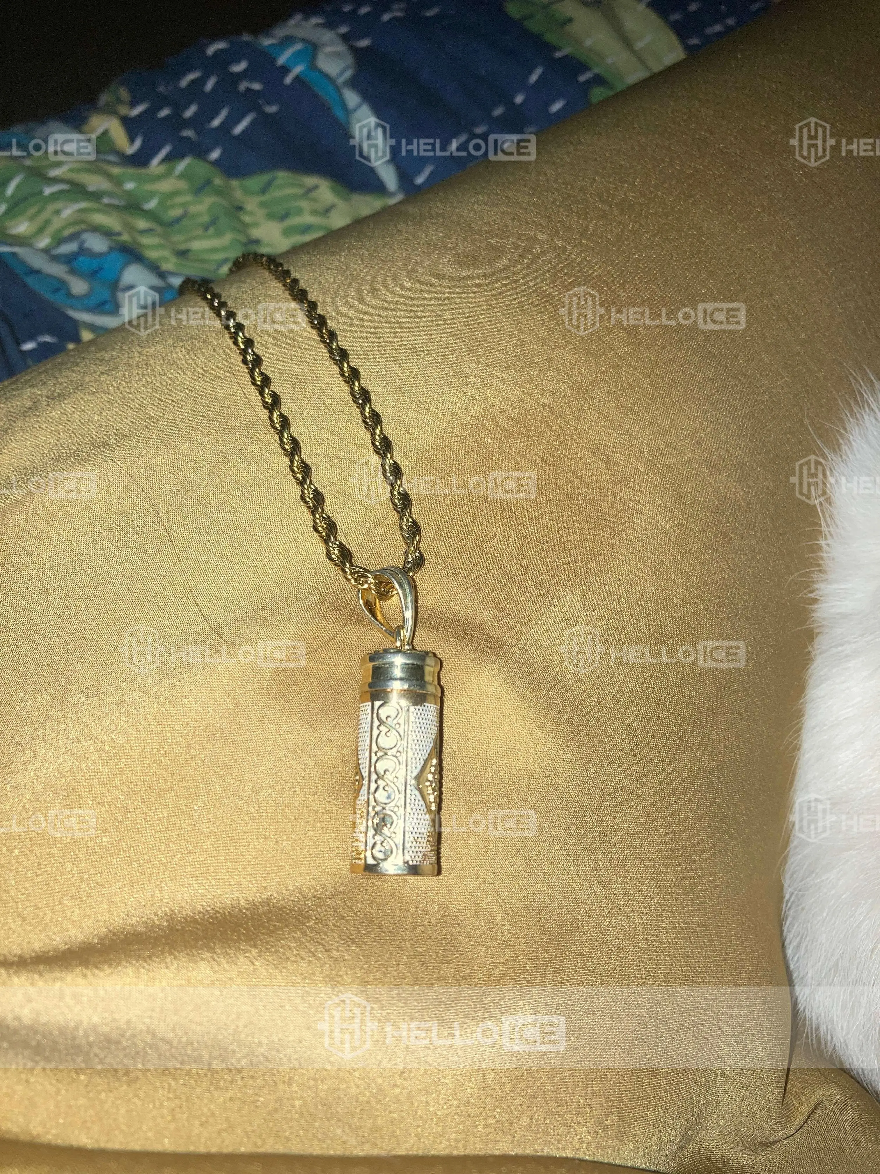 Helloice Review Image