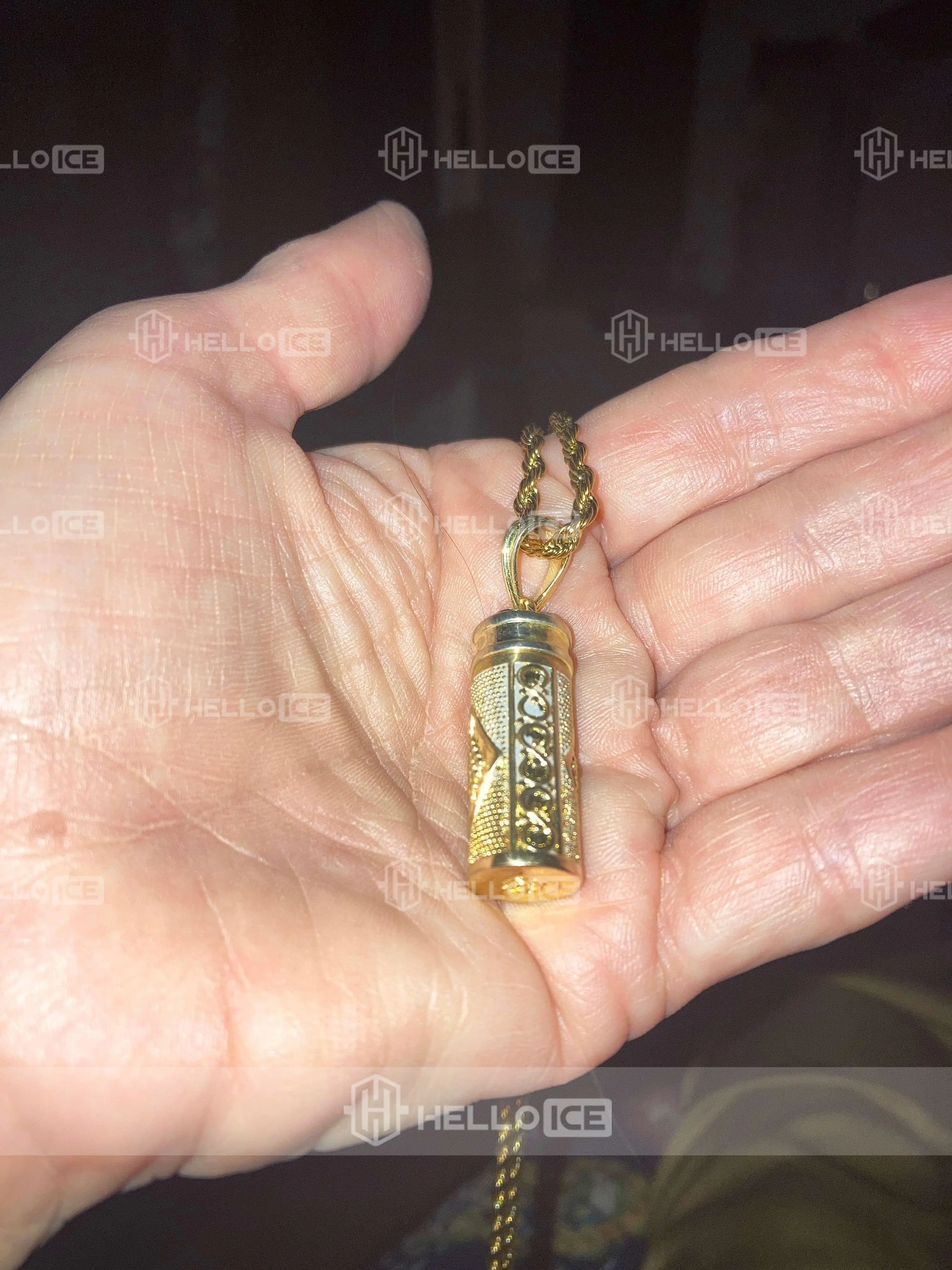 Helloice Review Image