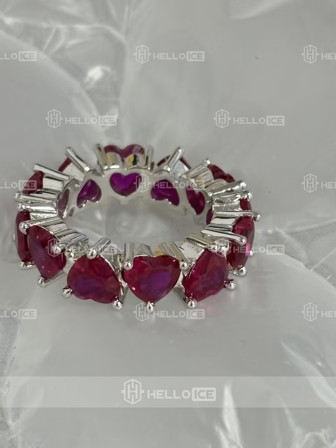 Helloice Review Image