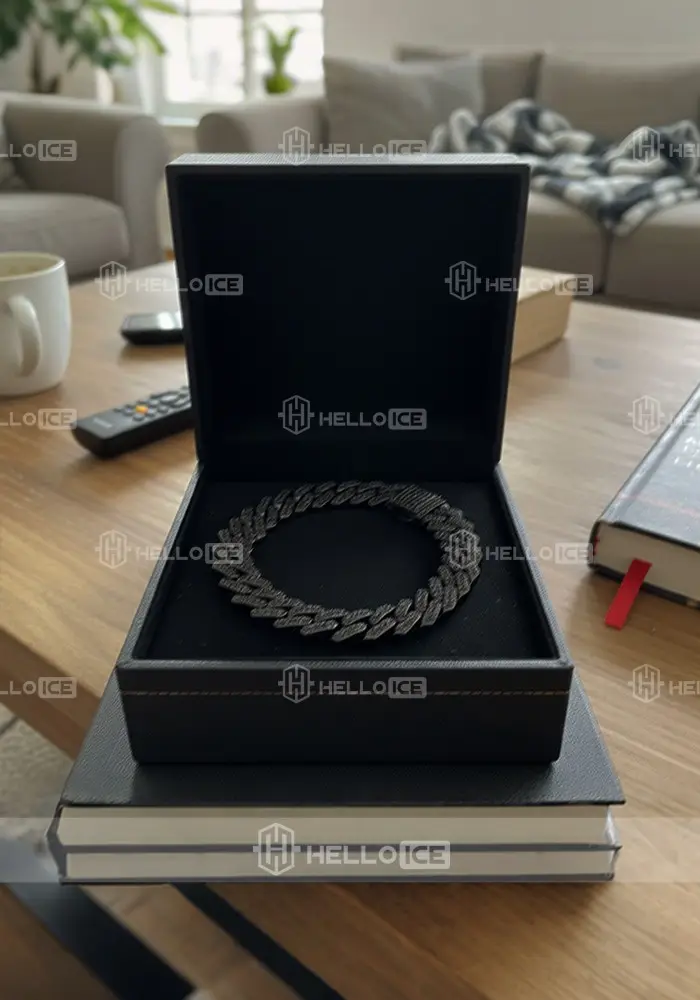 Helloice Review Image