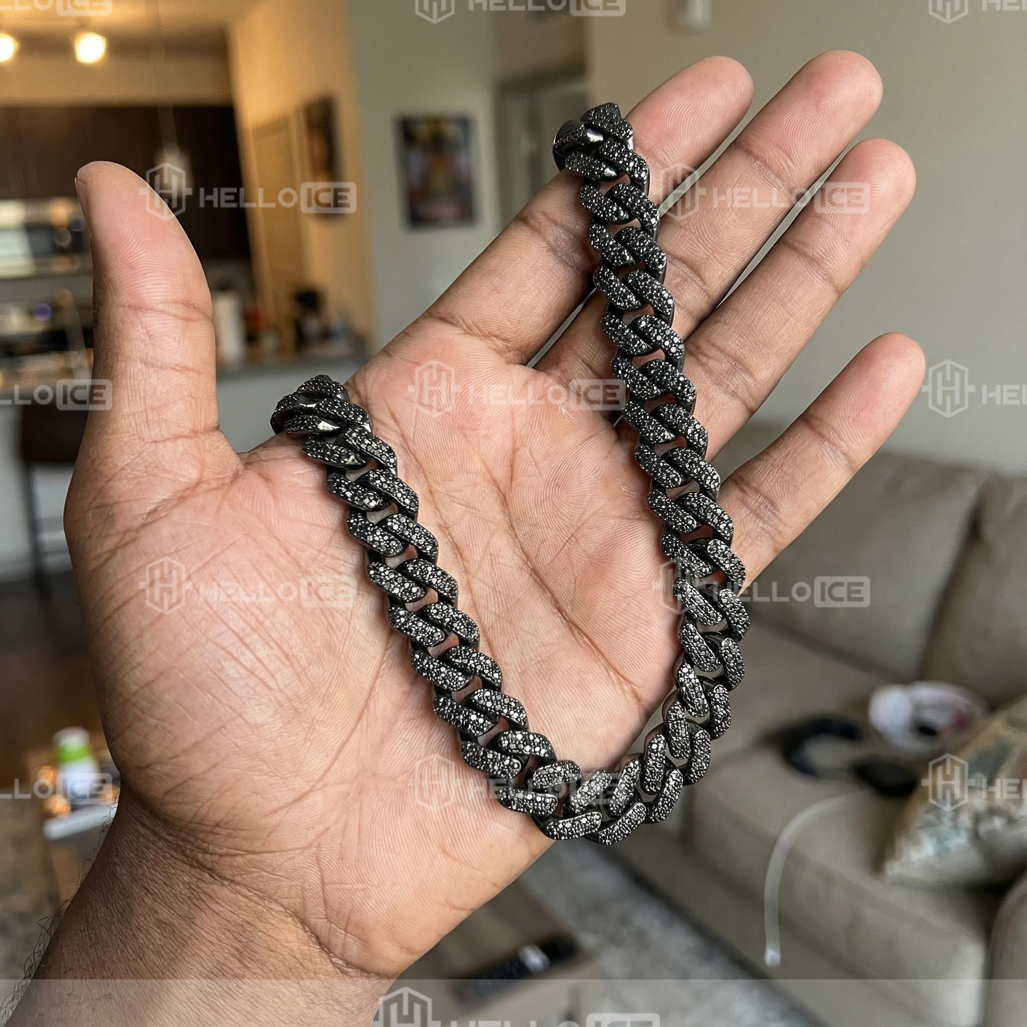 Helloice Review Image