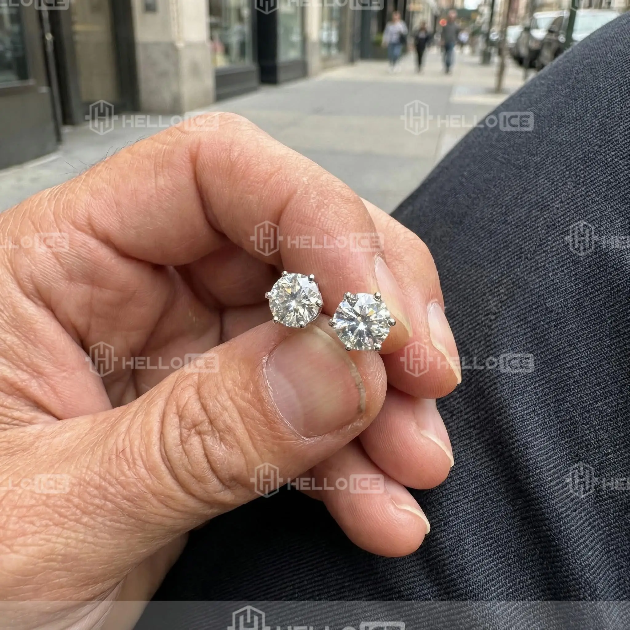 Helloice Review Image