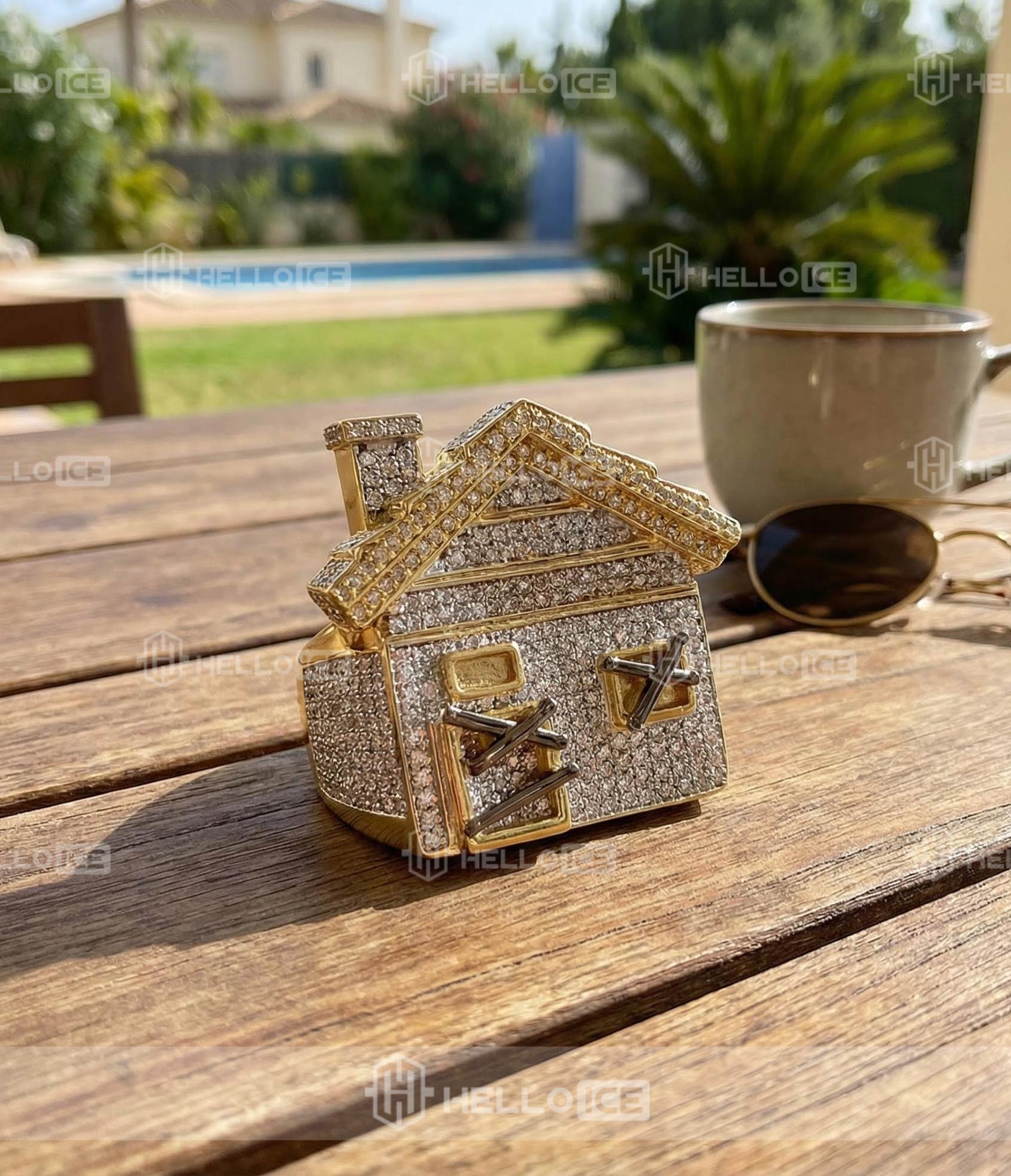 Helloice Review Image