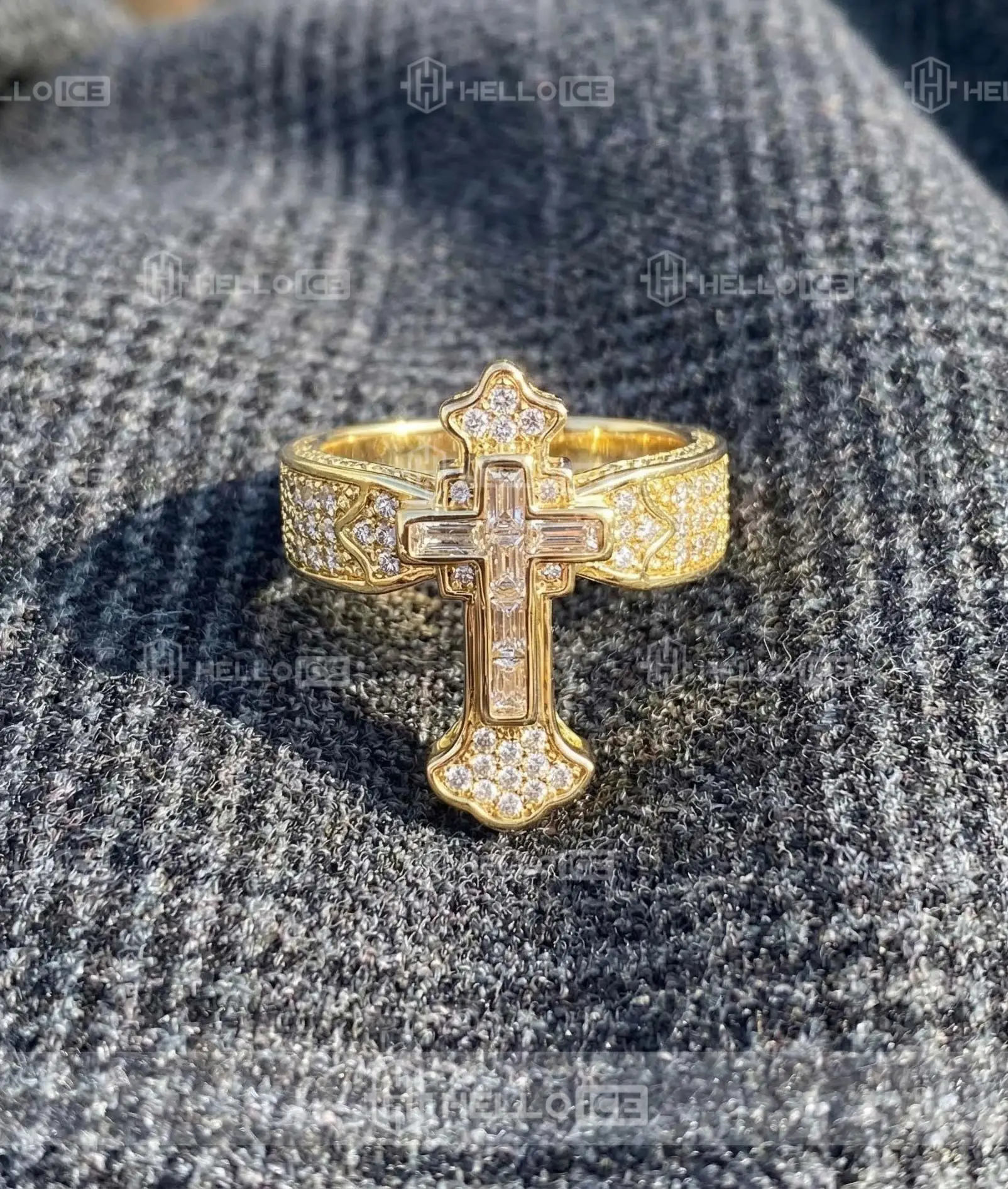 Helloice Review Image