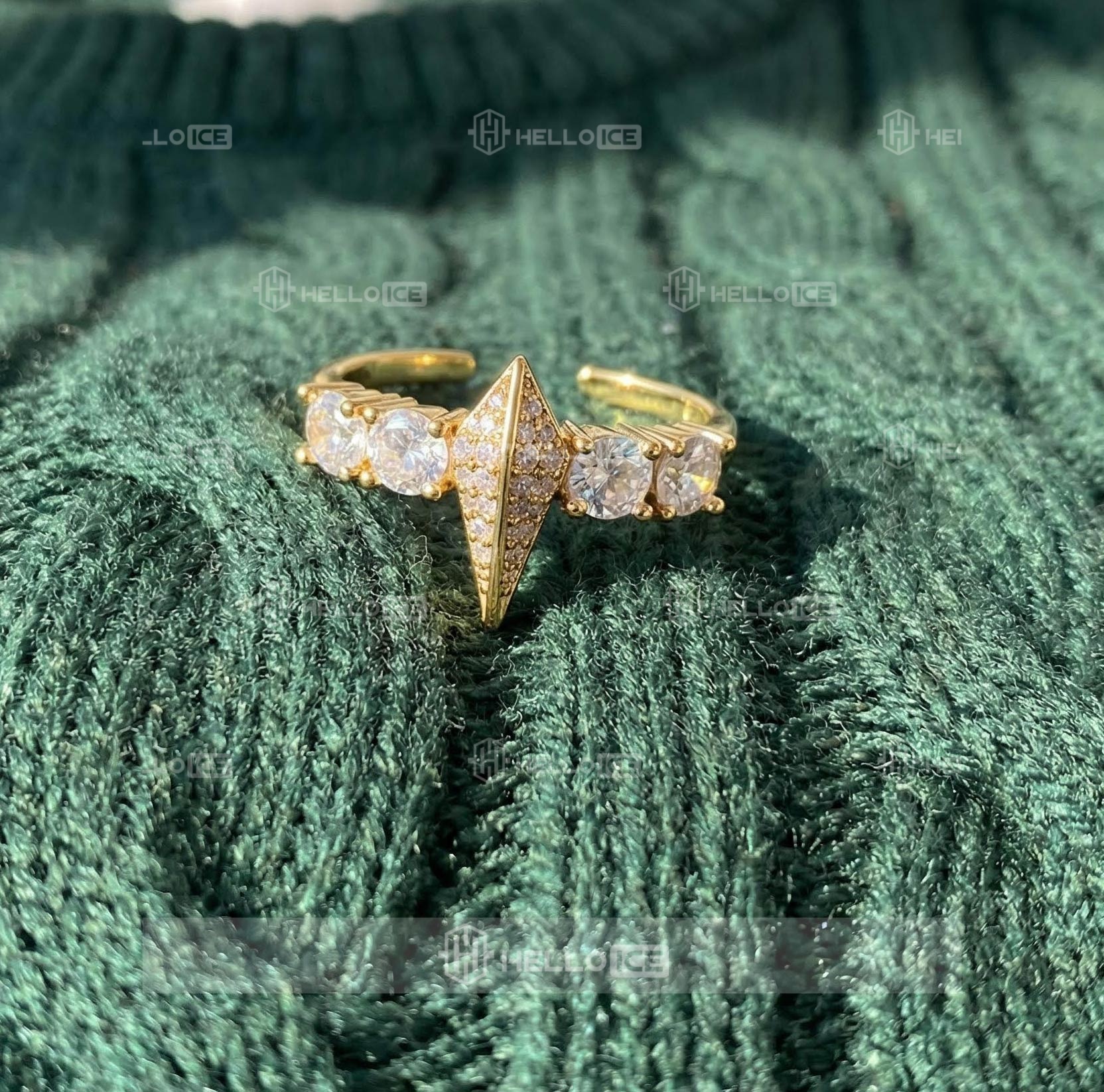 Helloice Review Image