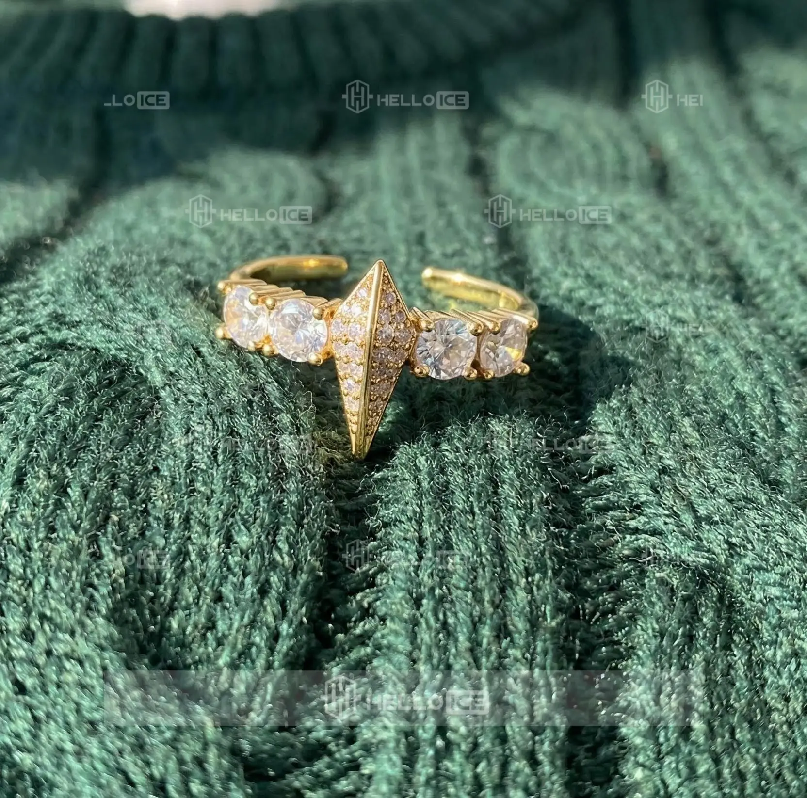 Helloice Review Image