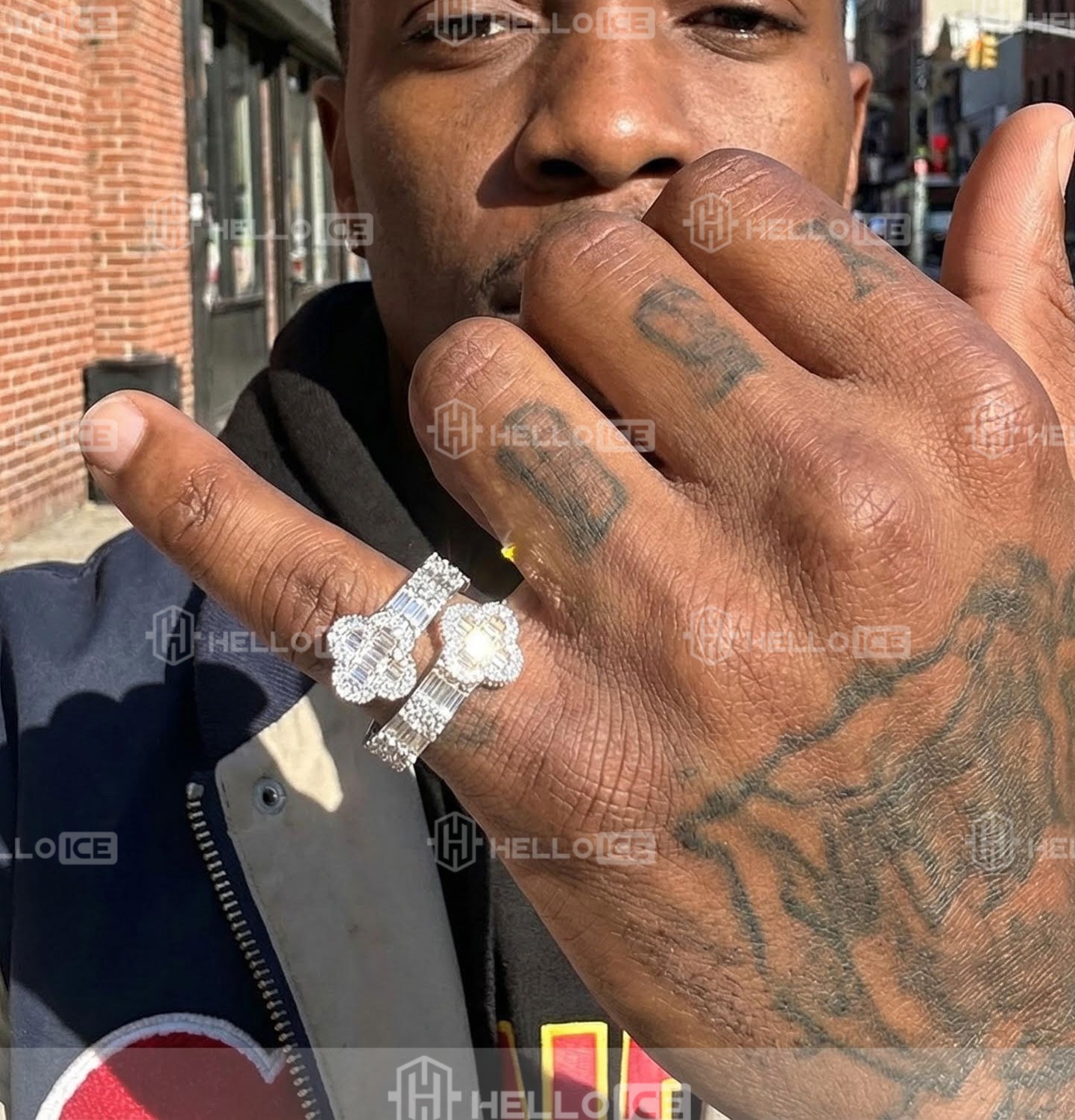 Helloice Review Image