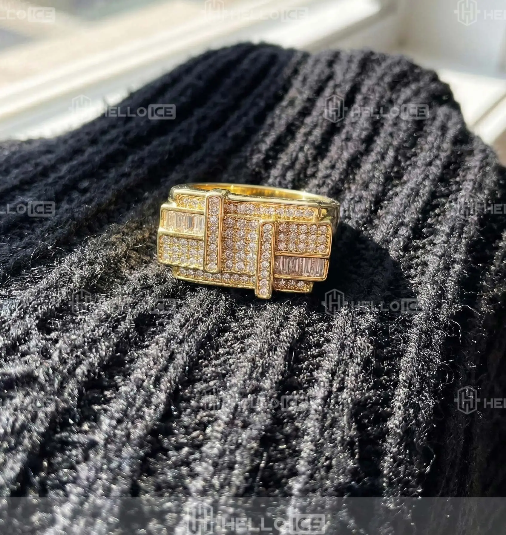 Helloice Review Image