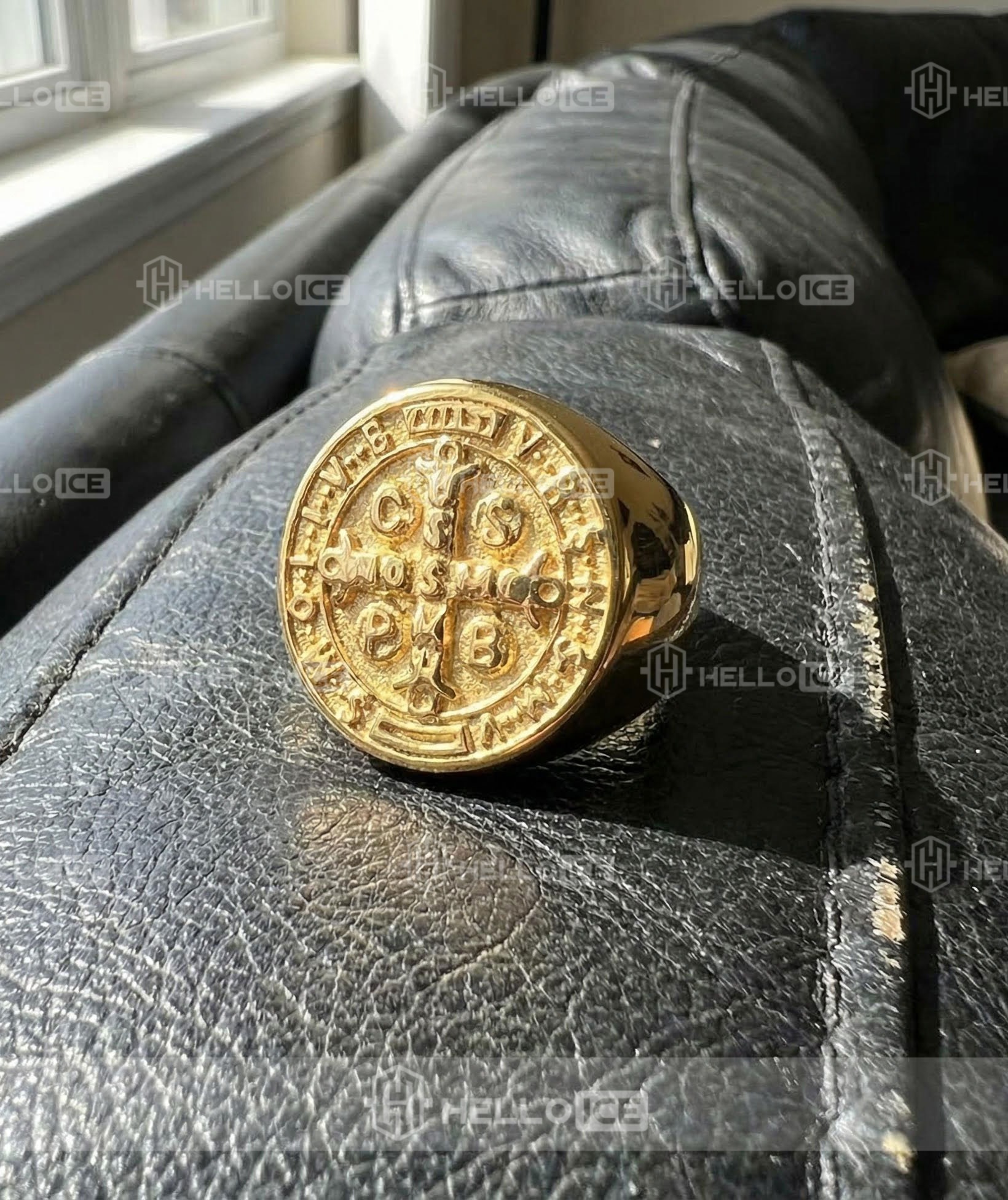 Helloice Review Image