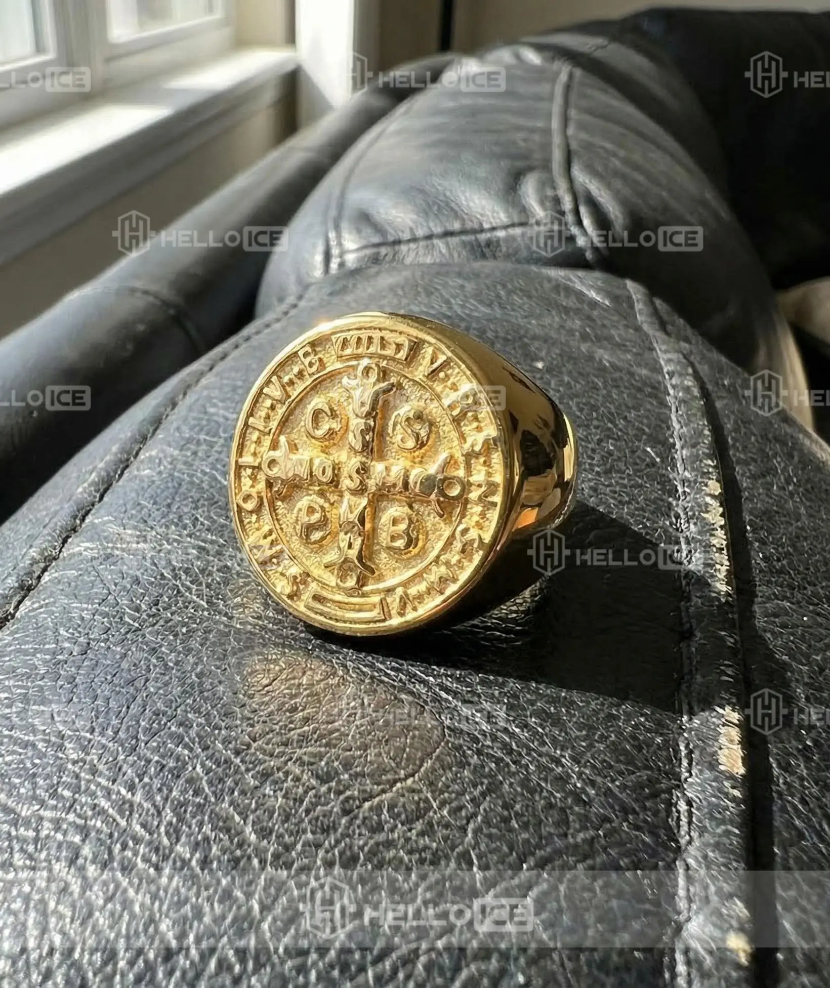 Helloice Review Image