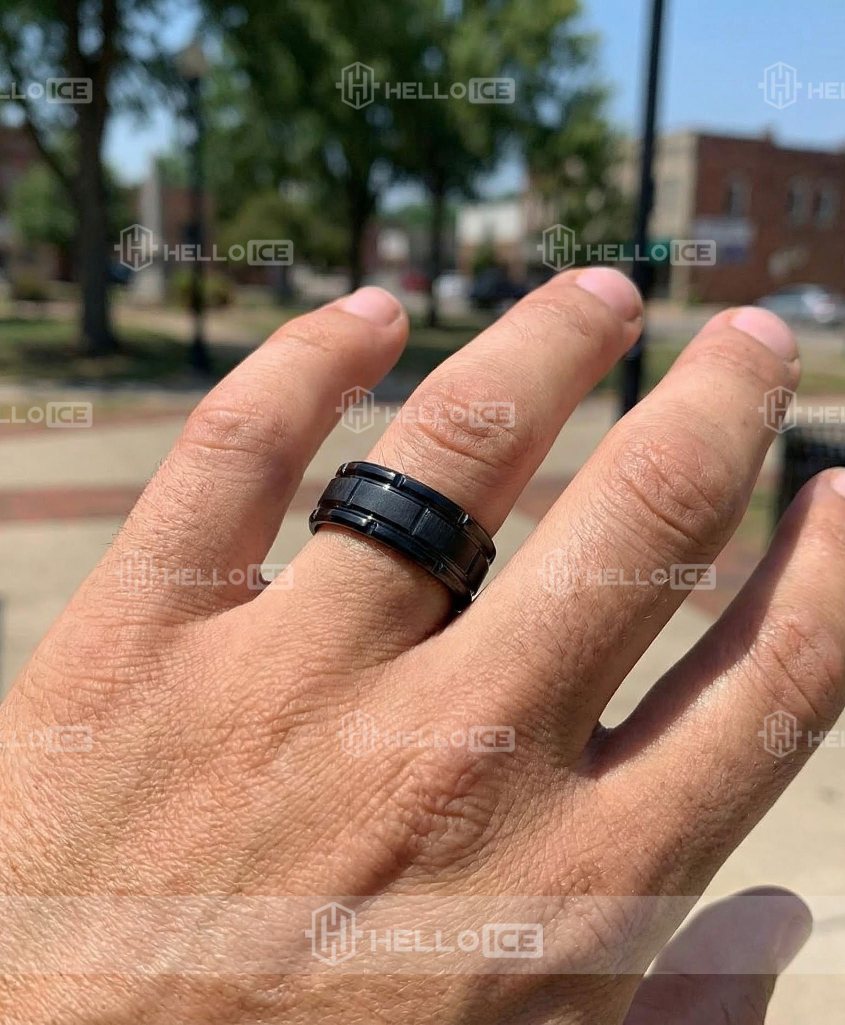 Helloice Review Image