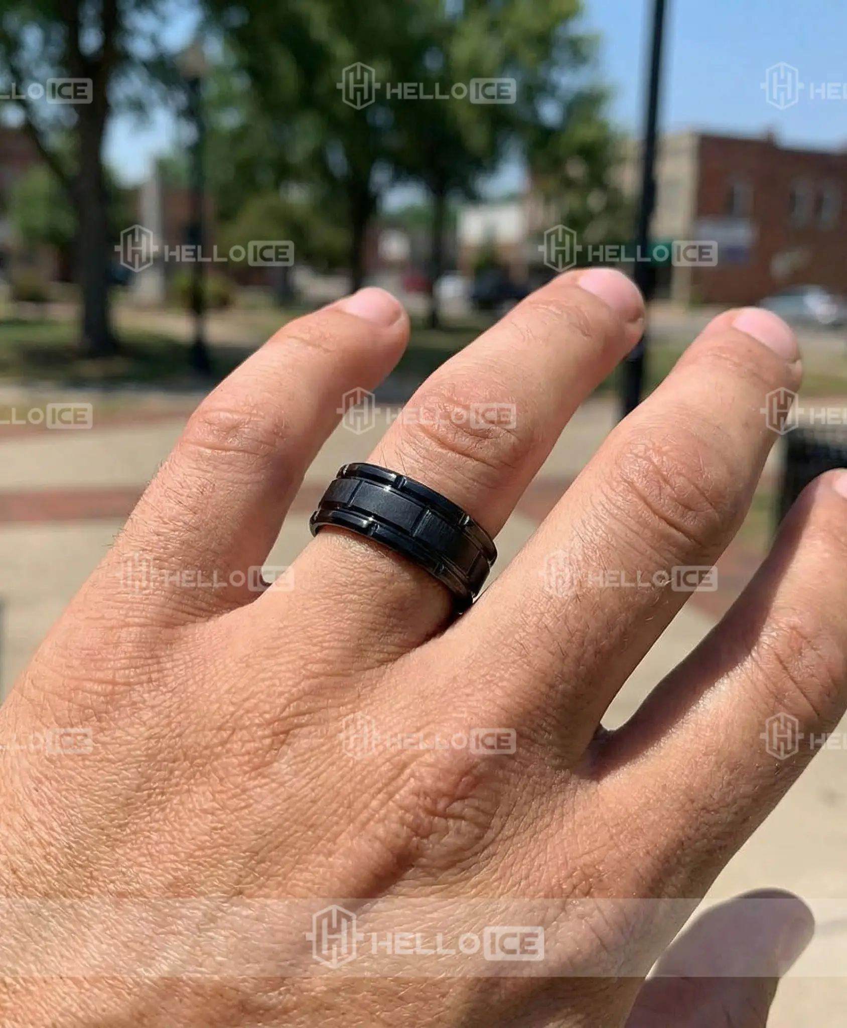 Helloice Review Image