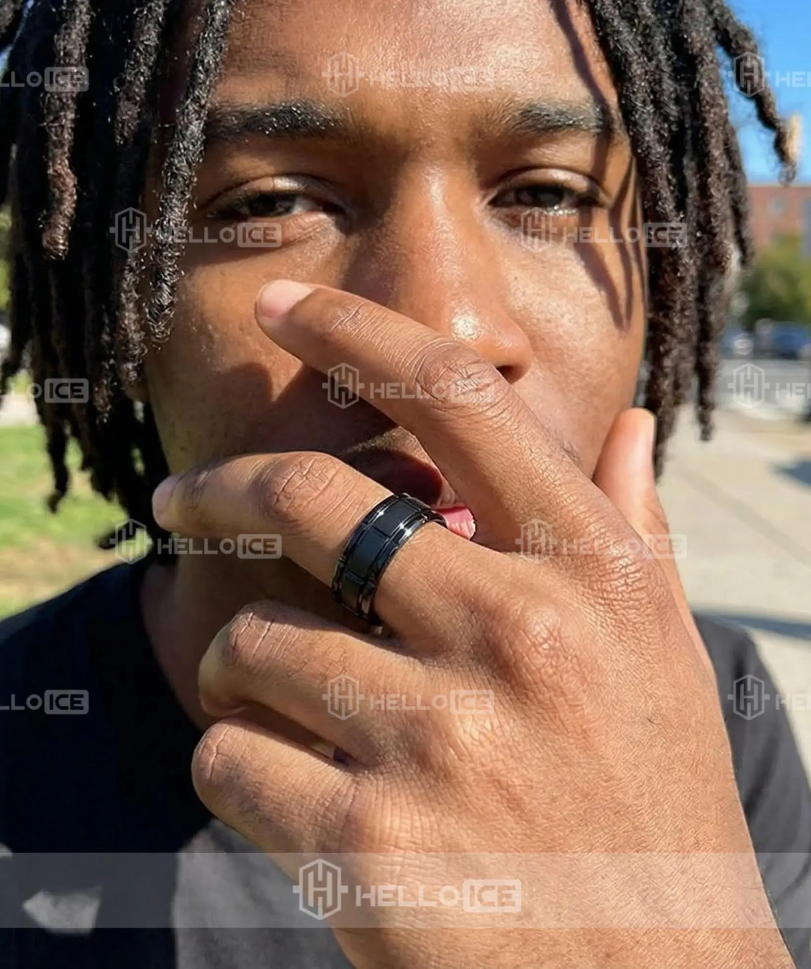 Helloice Review Image