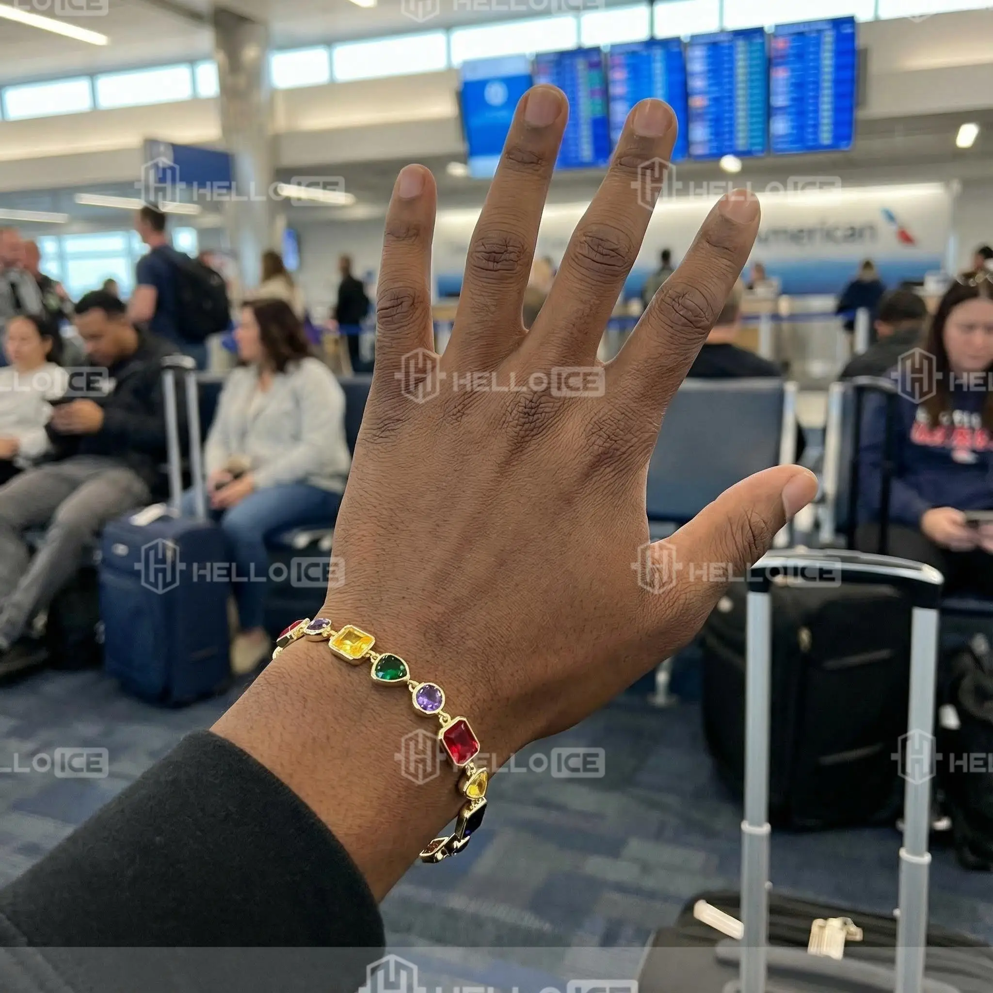 Helloice Review Image