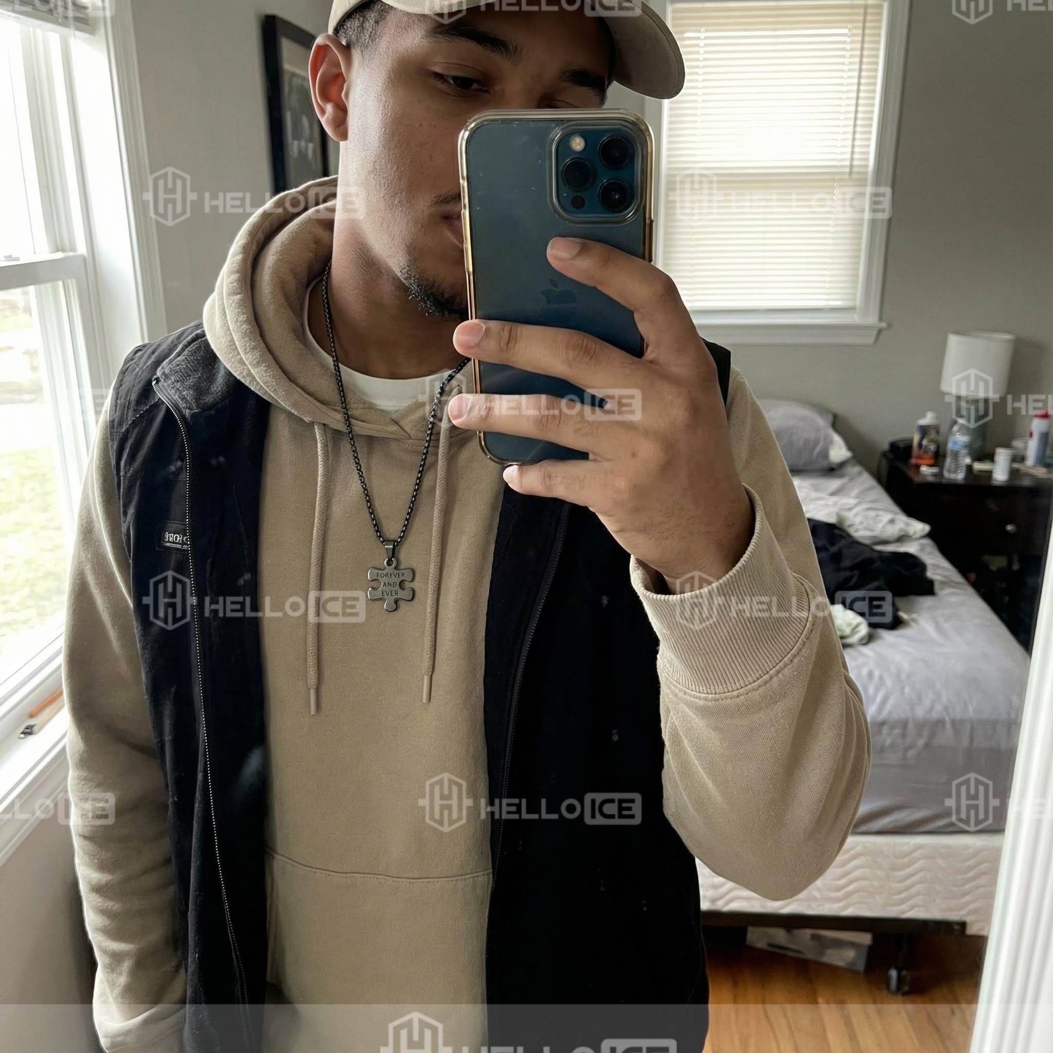 Helloice Review Image