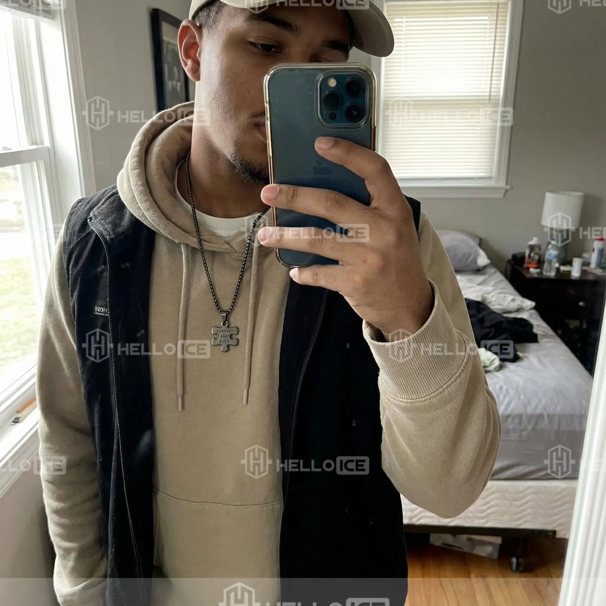 Helloice Review Image