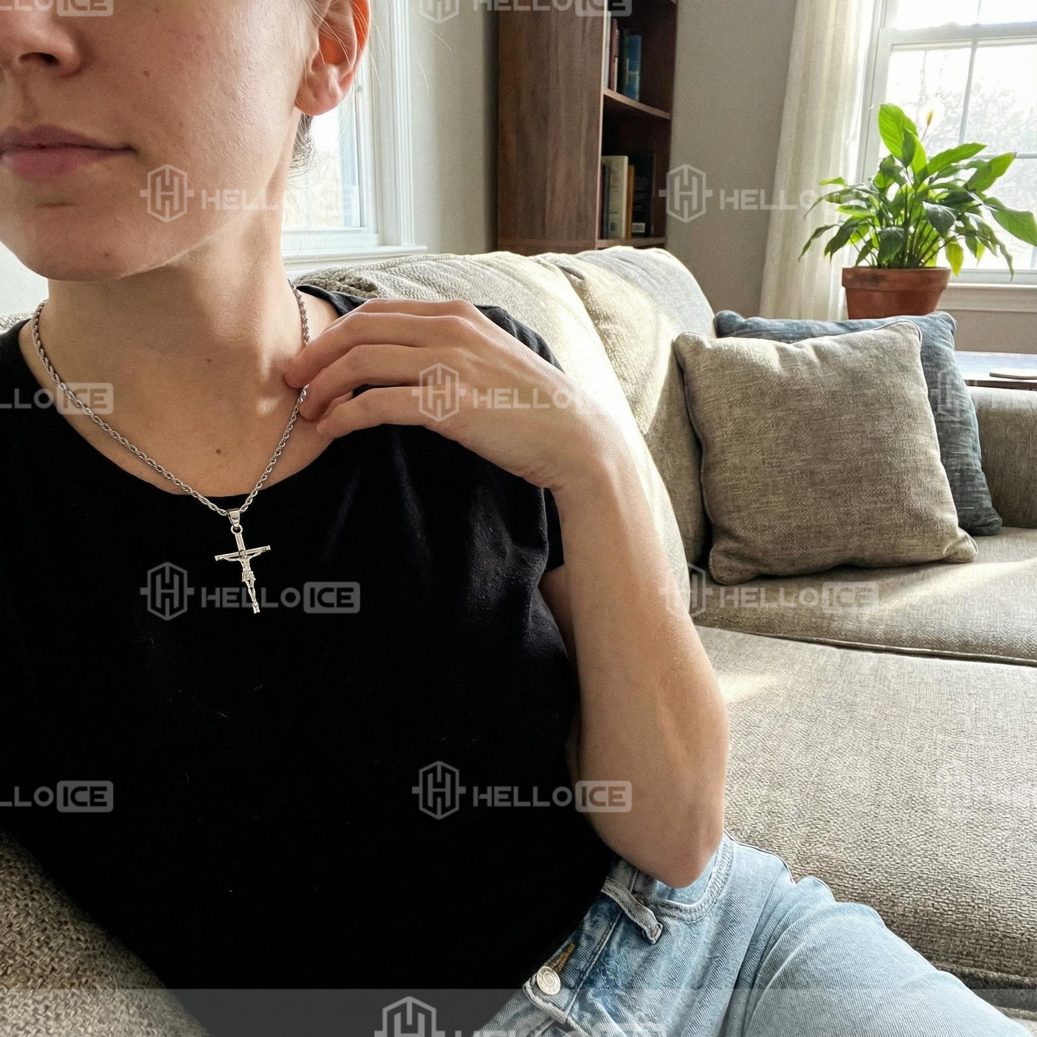 Helloice Review Image