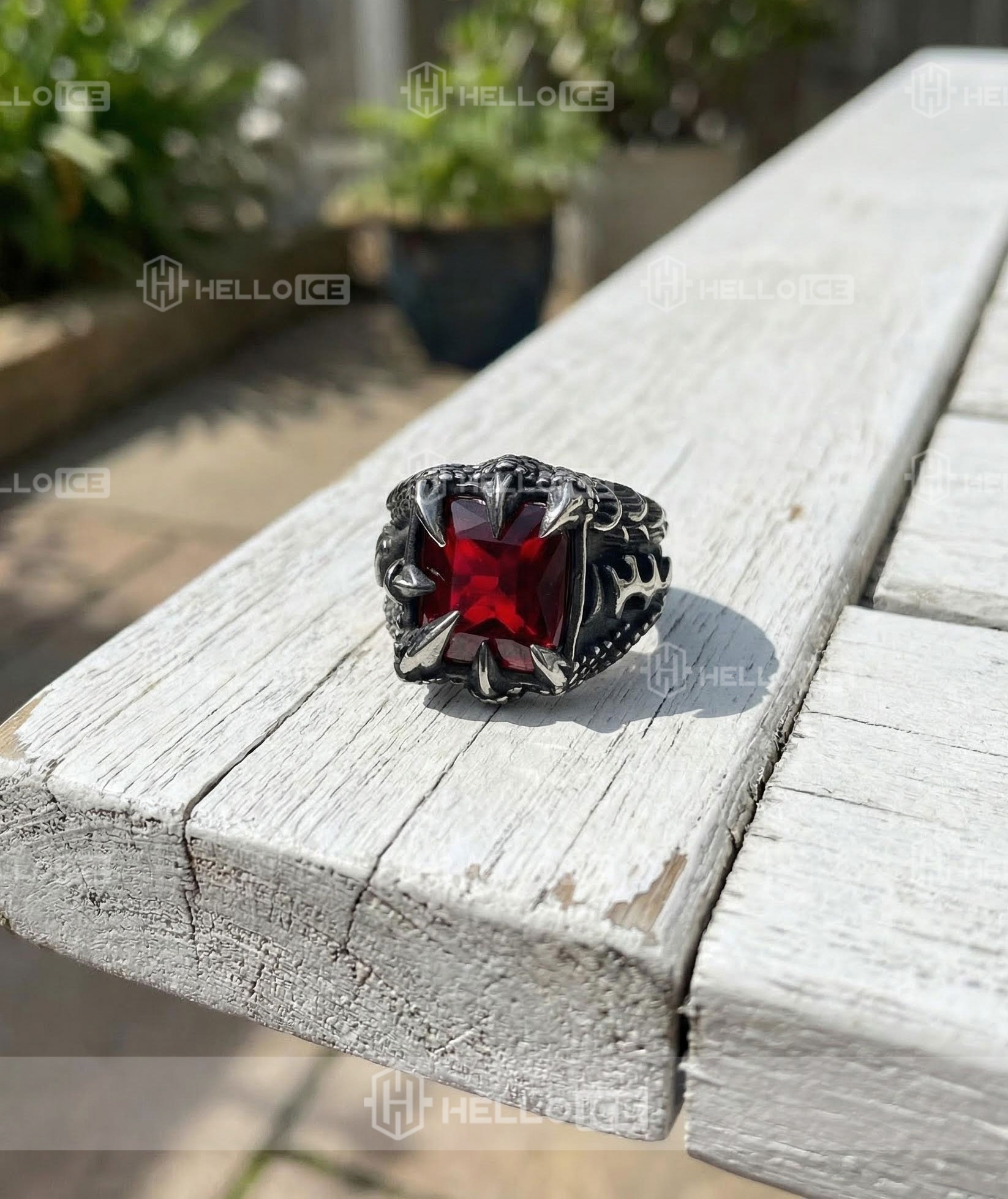 Helloice Review Image