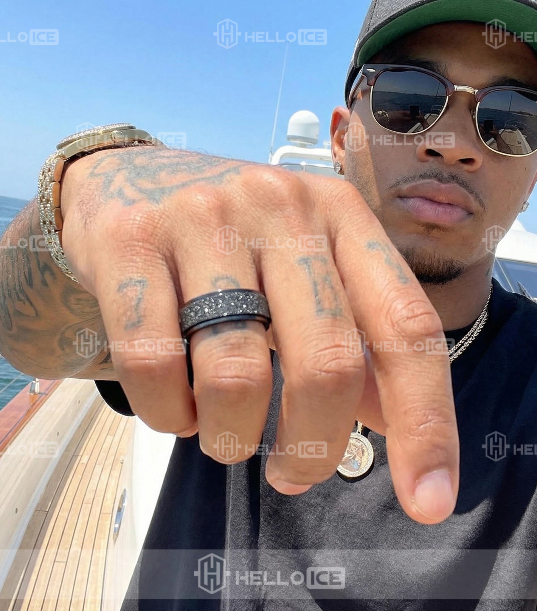 Helloice Review Image