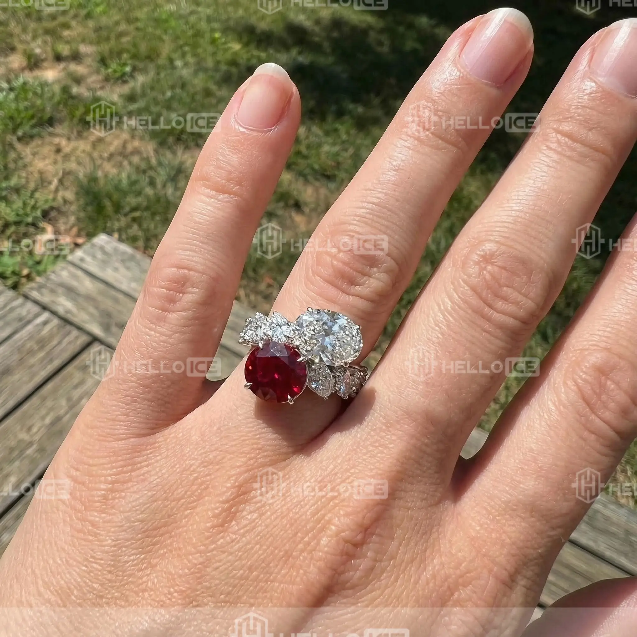 Helloice Review Image