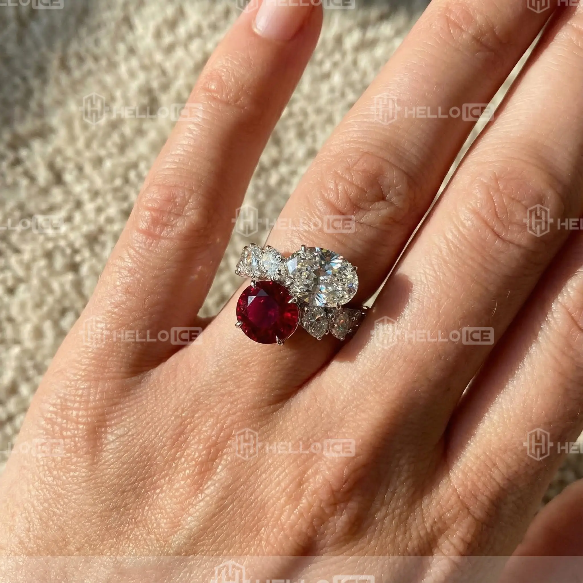 Helloice Review Image