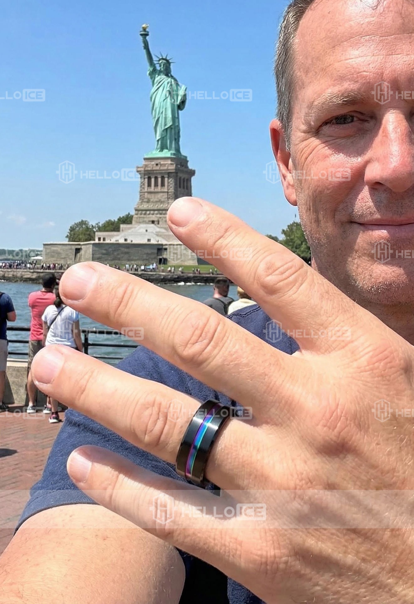 Helloice Review Image