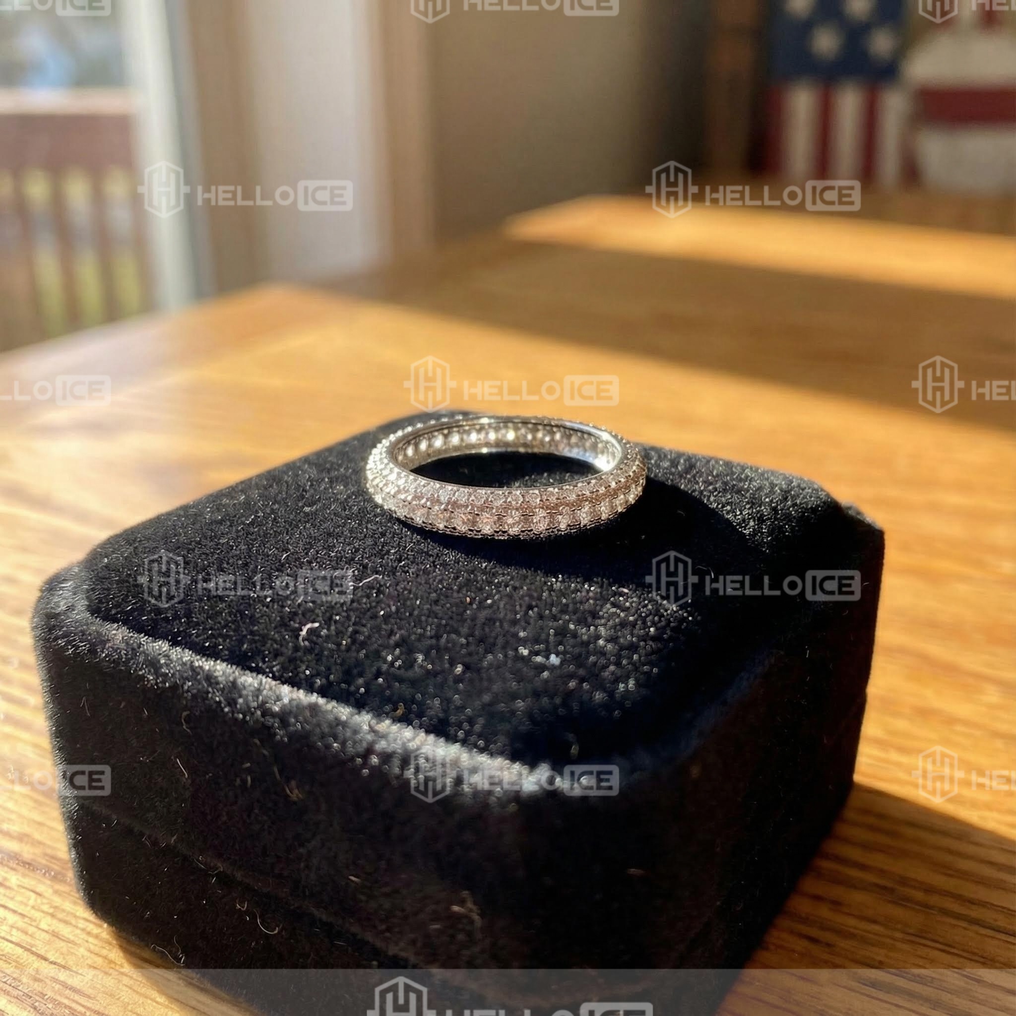 Helloice Review Image