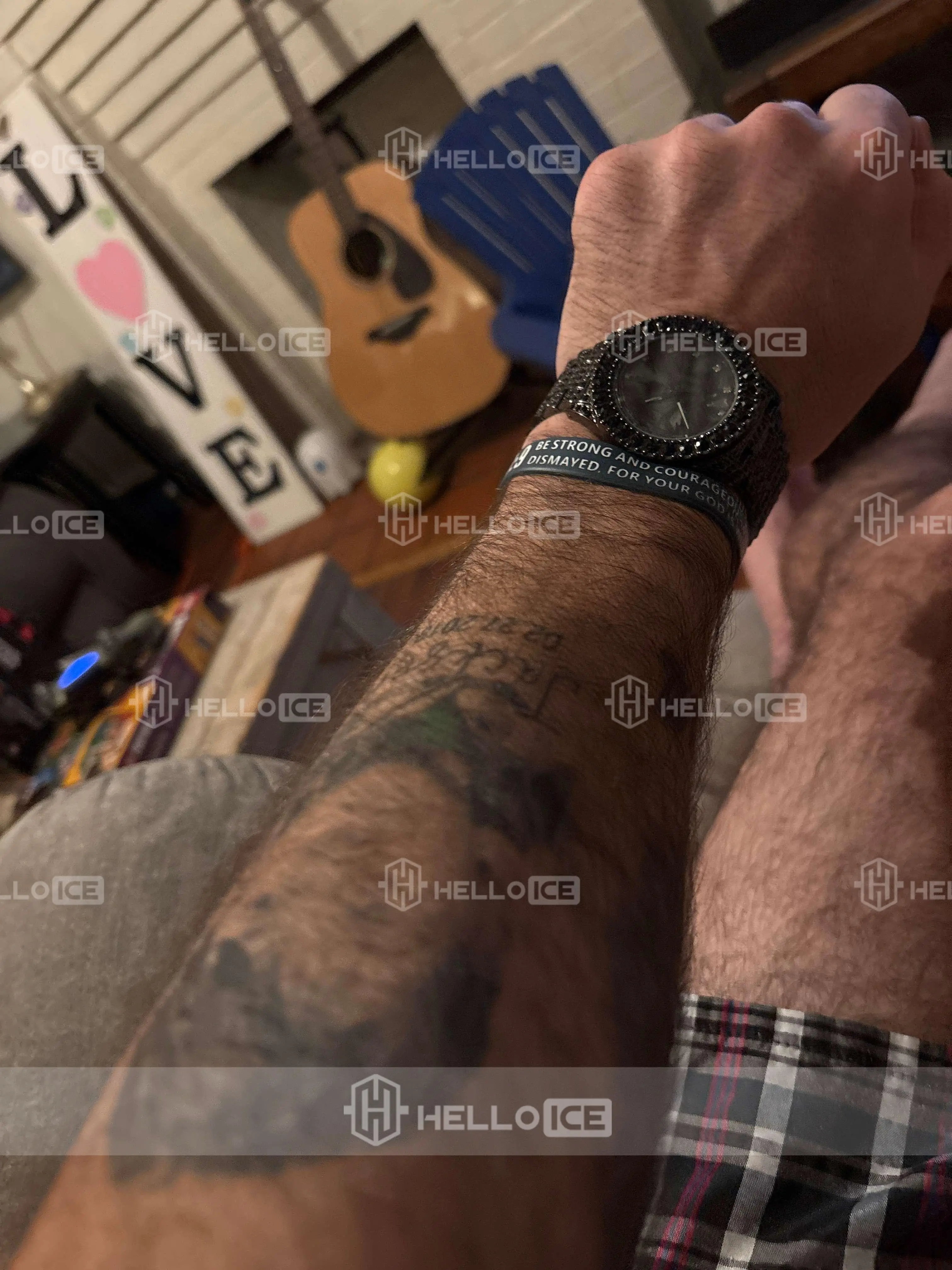 Helloice Review Image