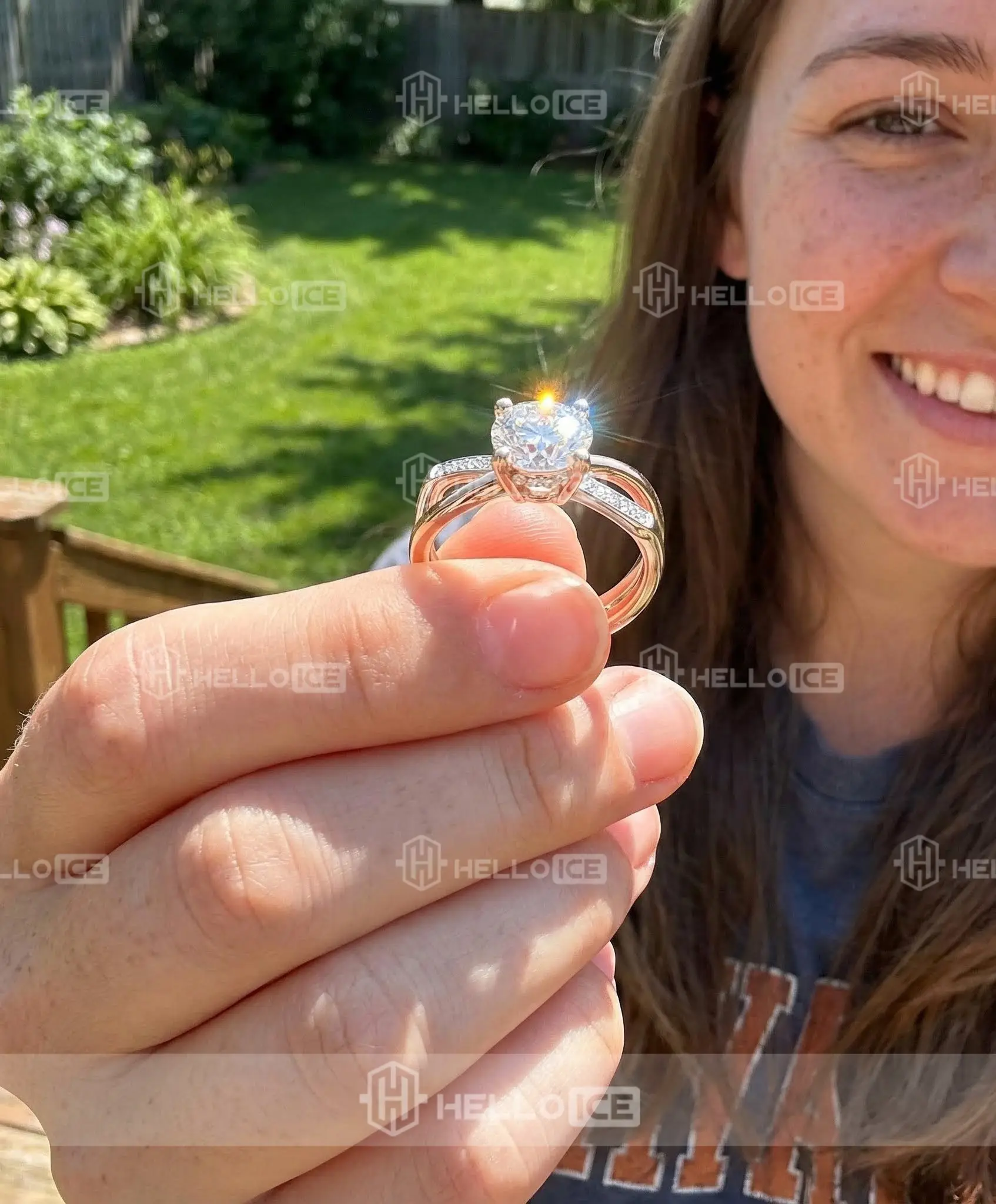 Helloice Review Image