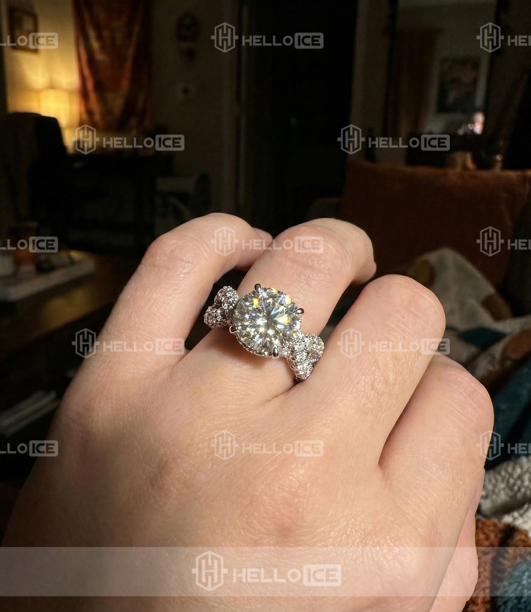 Helloice Review Image