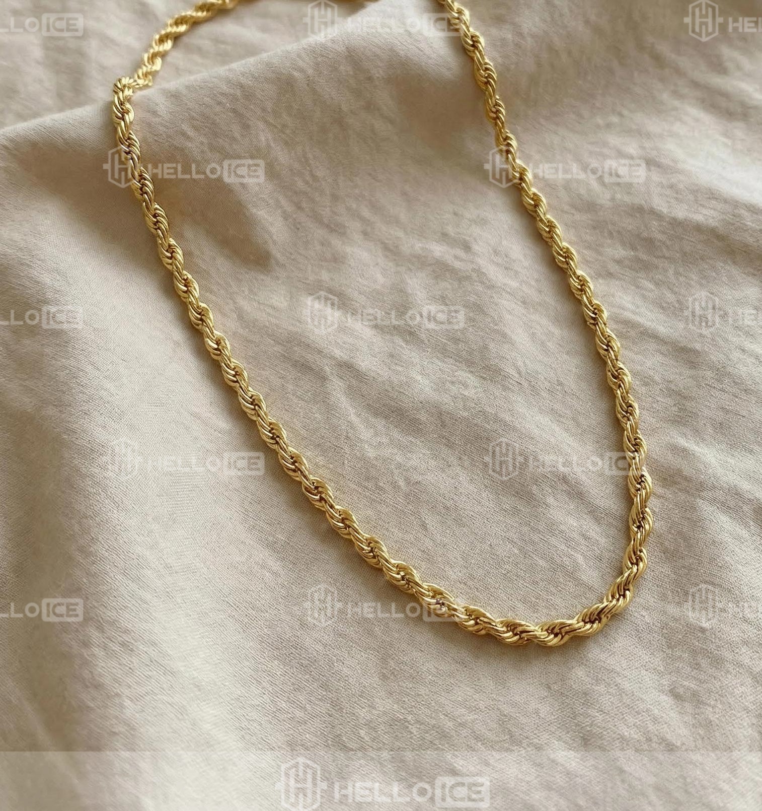 Helloice Review Image