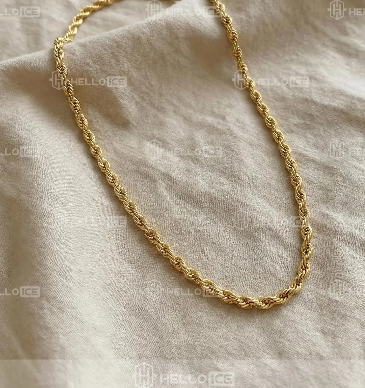 Helloice Review Image