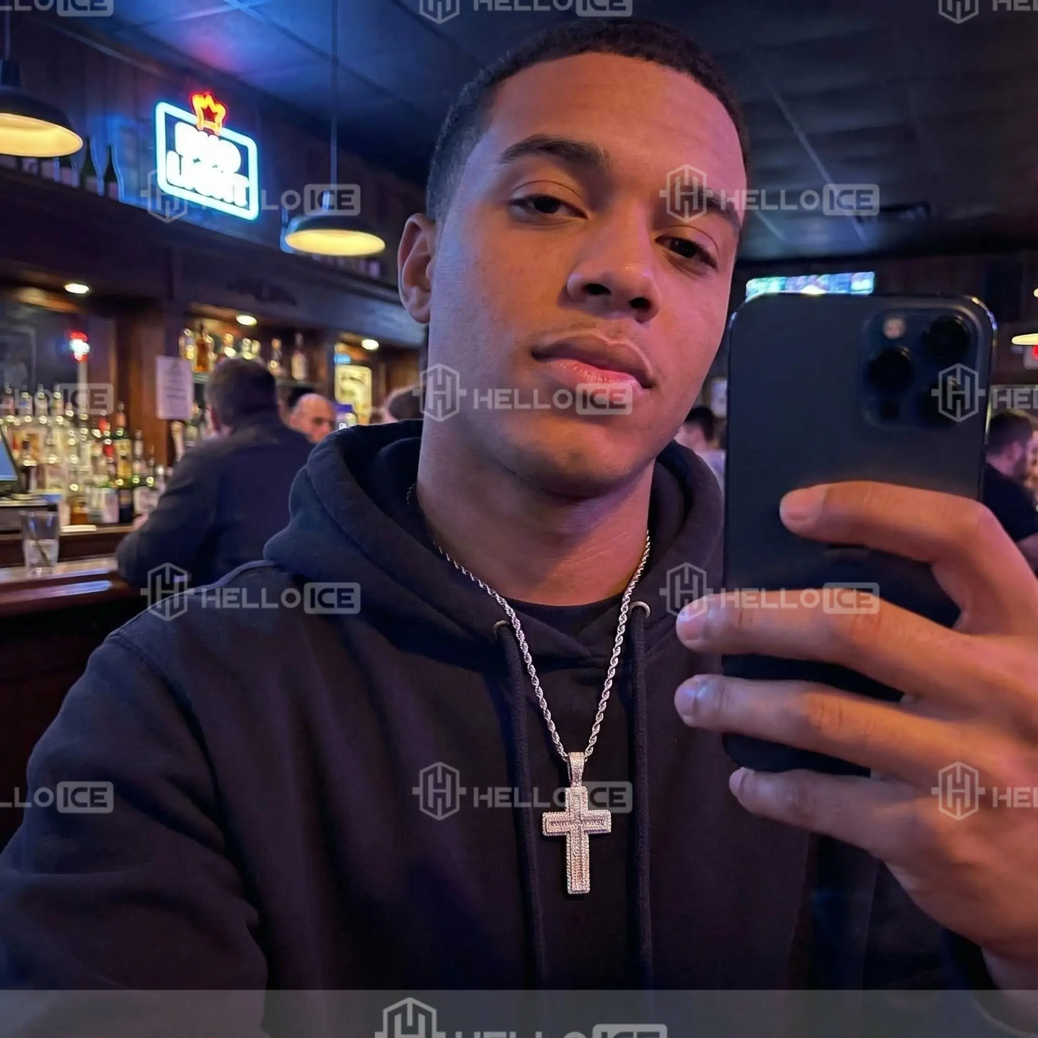 Helloice Review Image