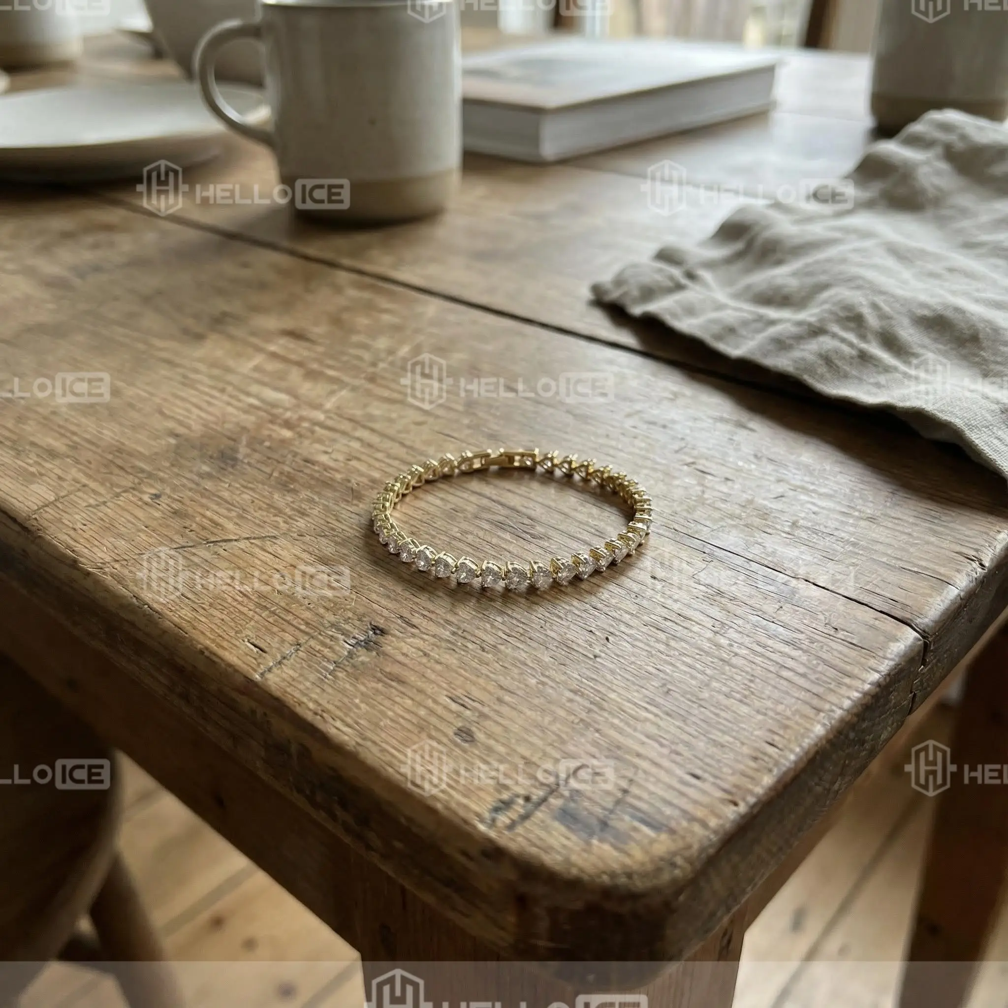 Helloice Review Image