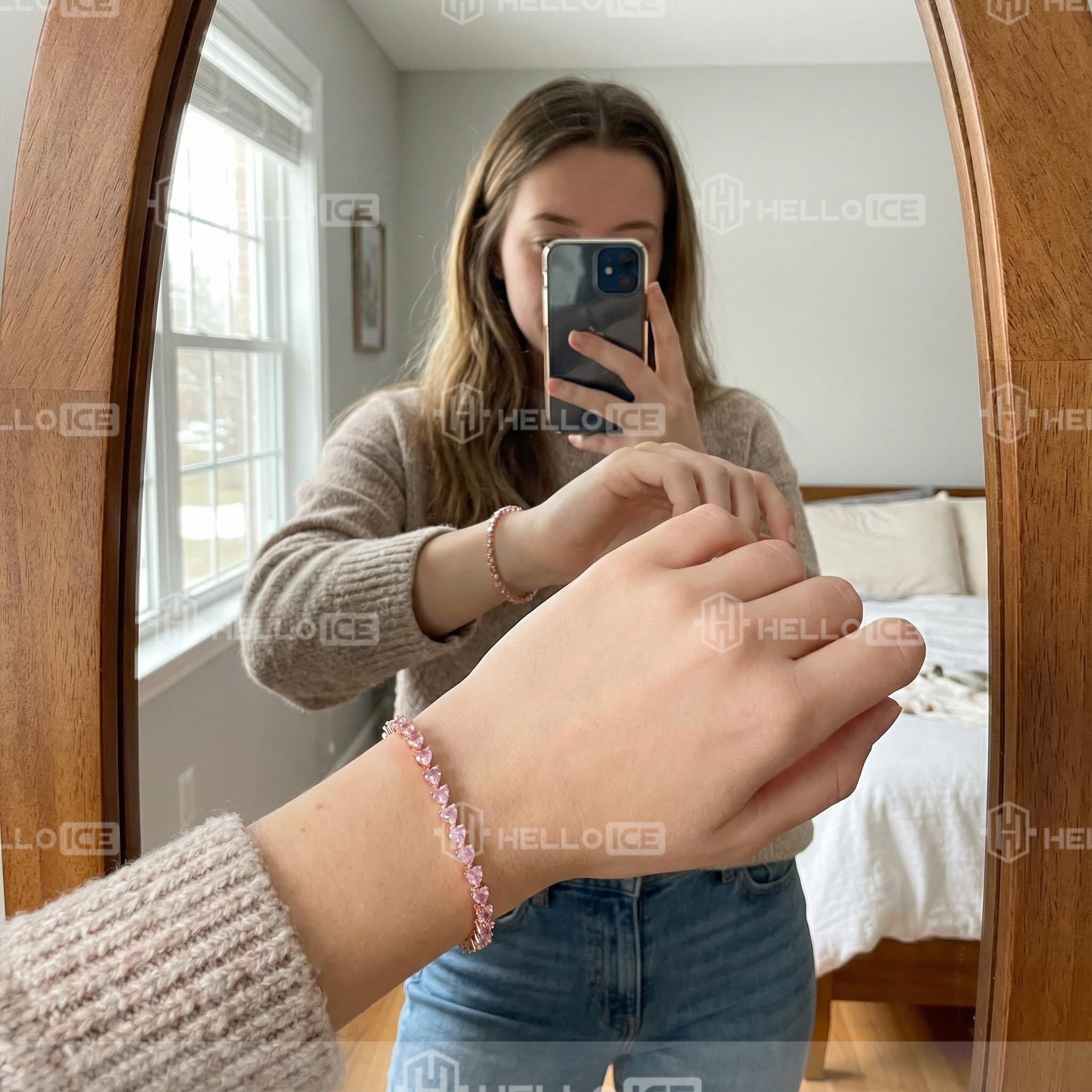 Helloice Review Image