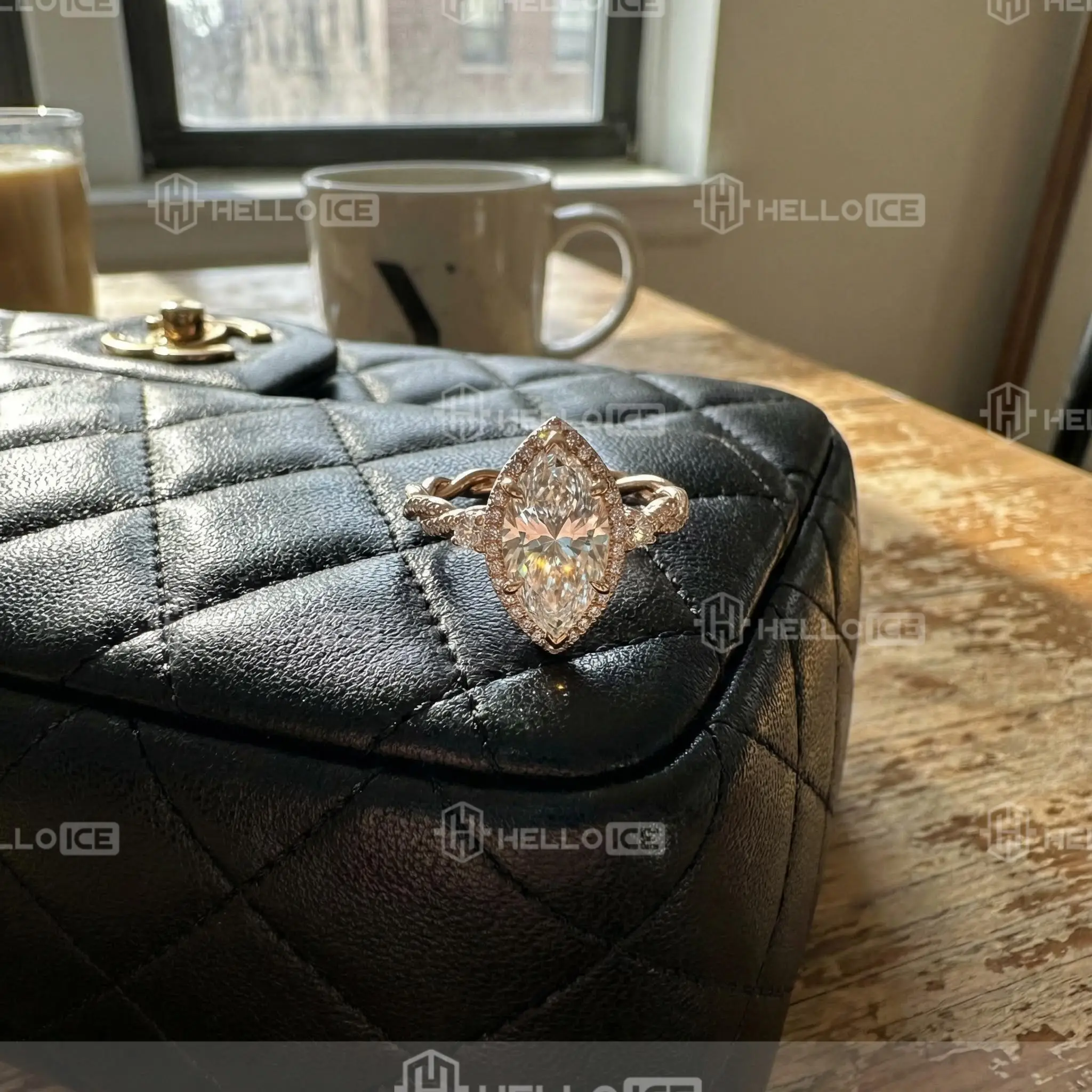 Helloice Review Image