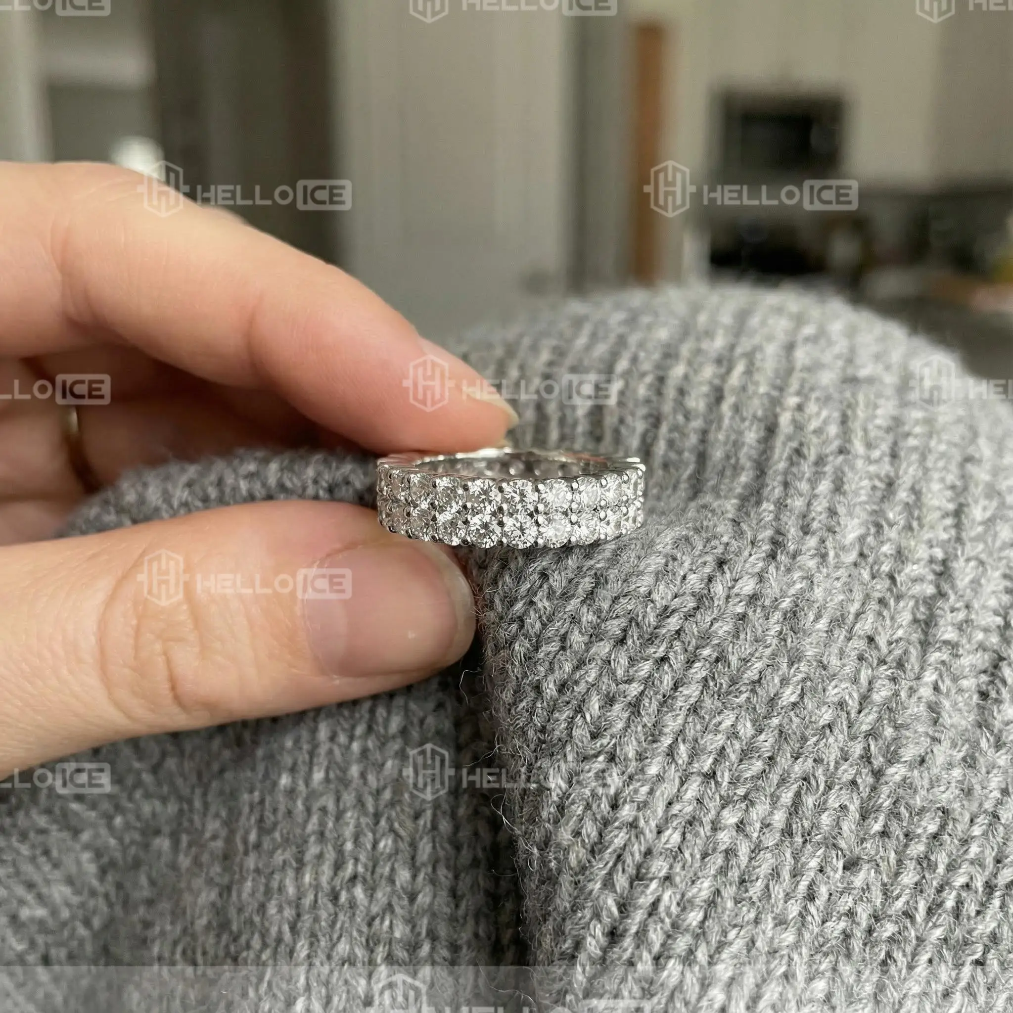 Helloice Review Image