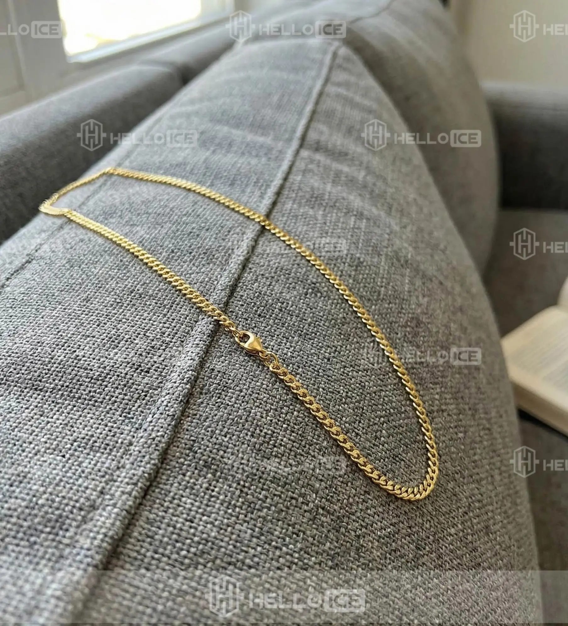 Helloice Review Image