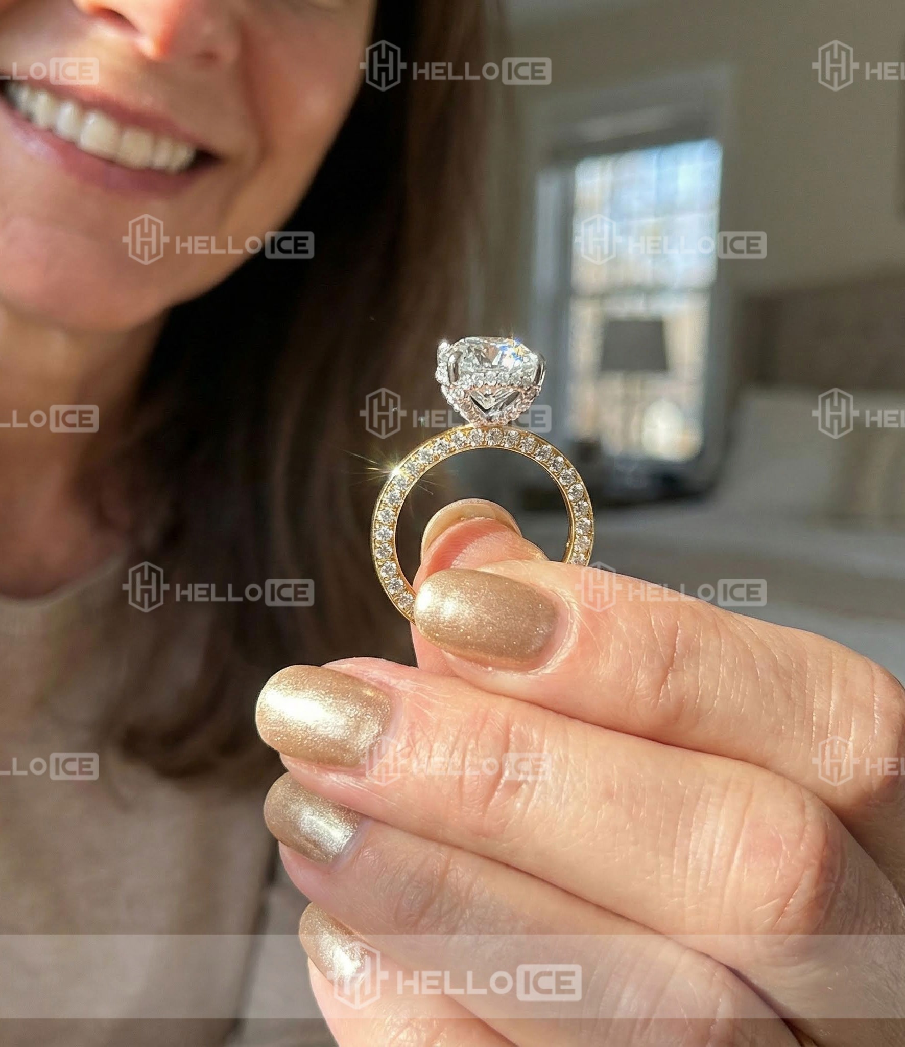 Helloice Review Image