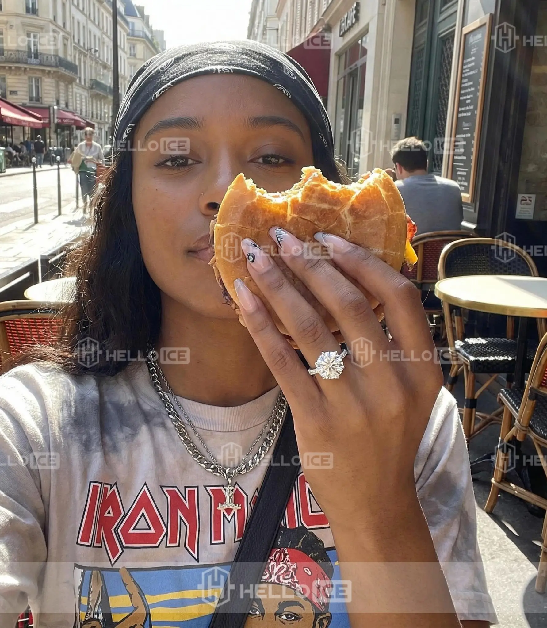 Helloice Review Image