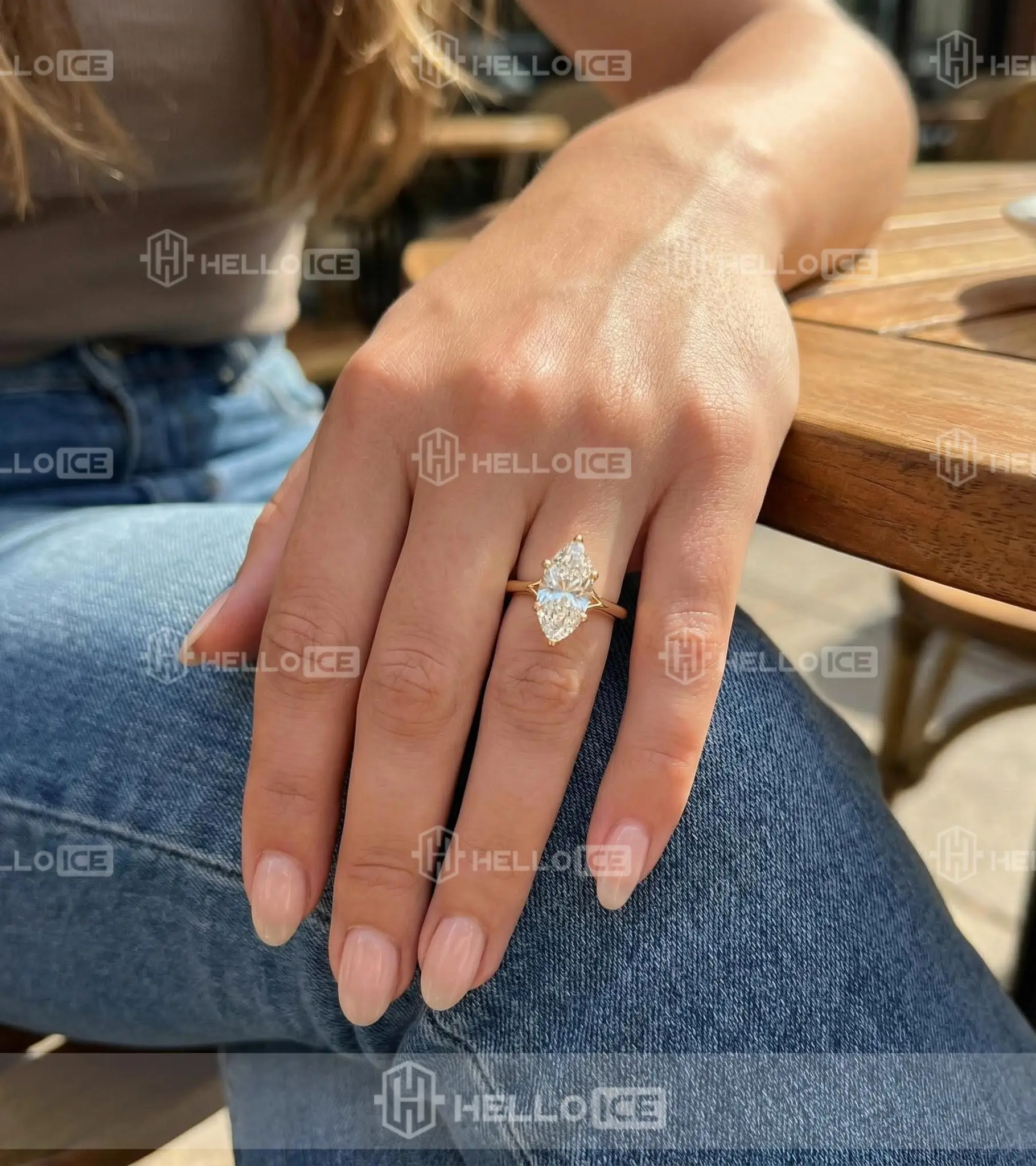 Helloice Review Image