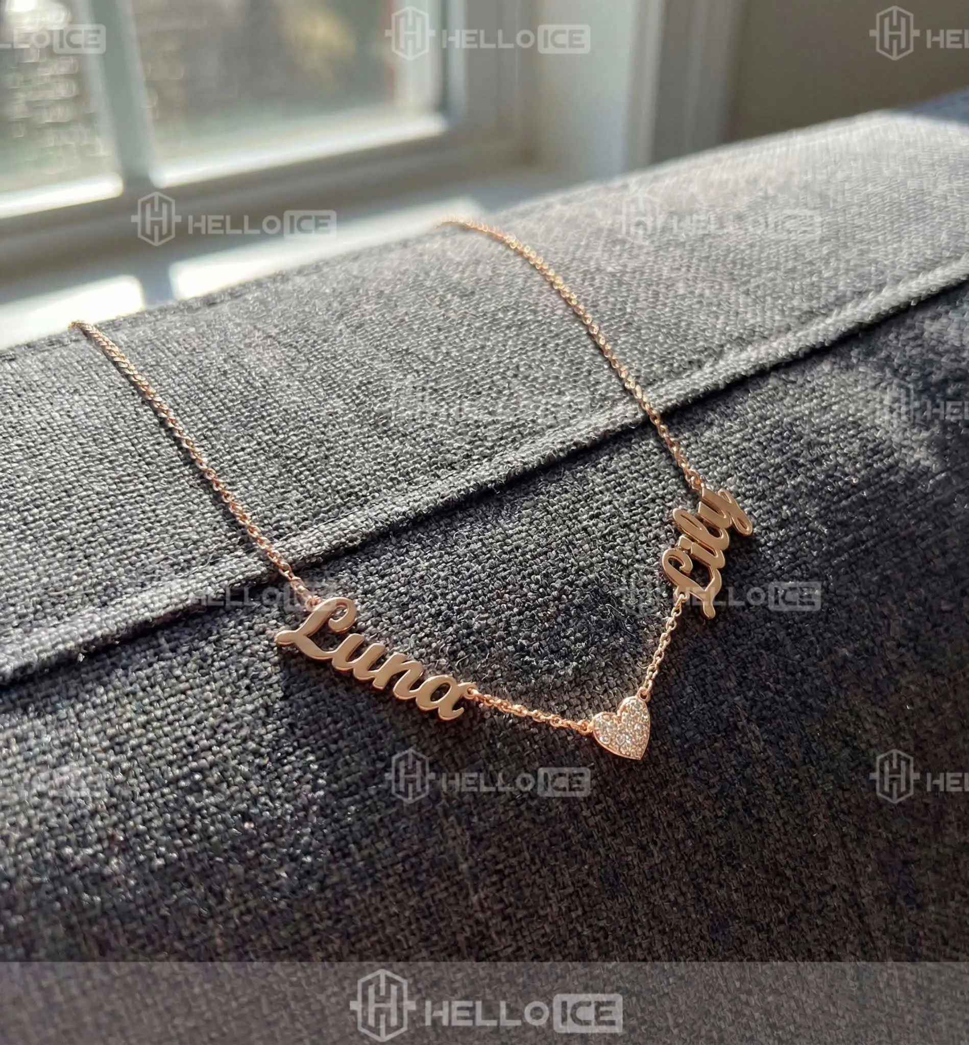 Helloice Review Image