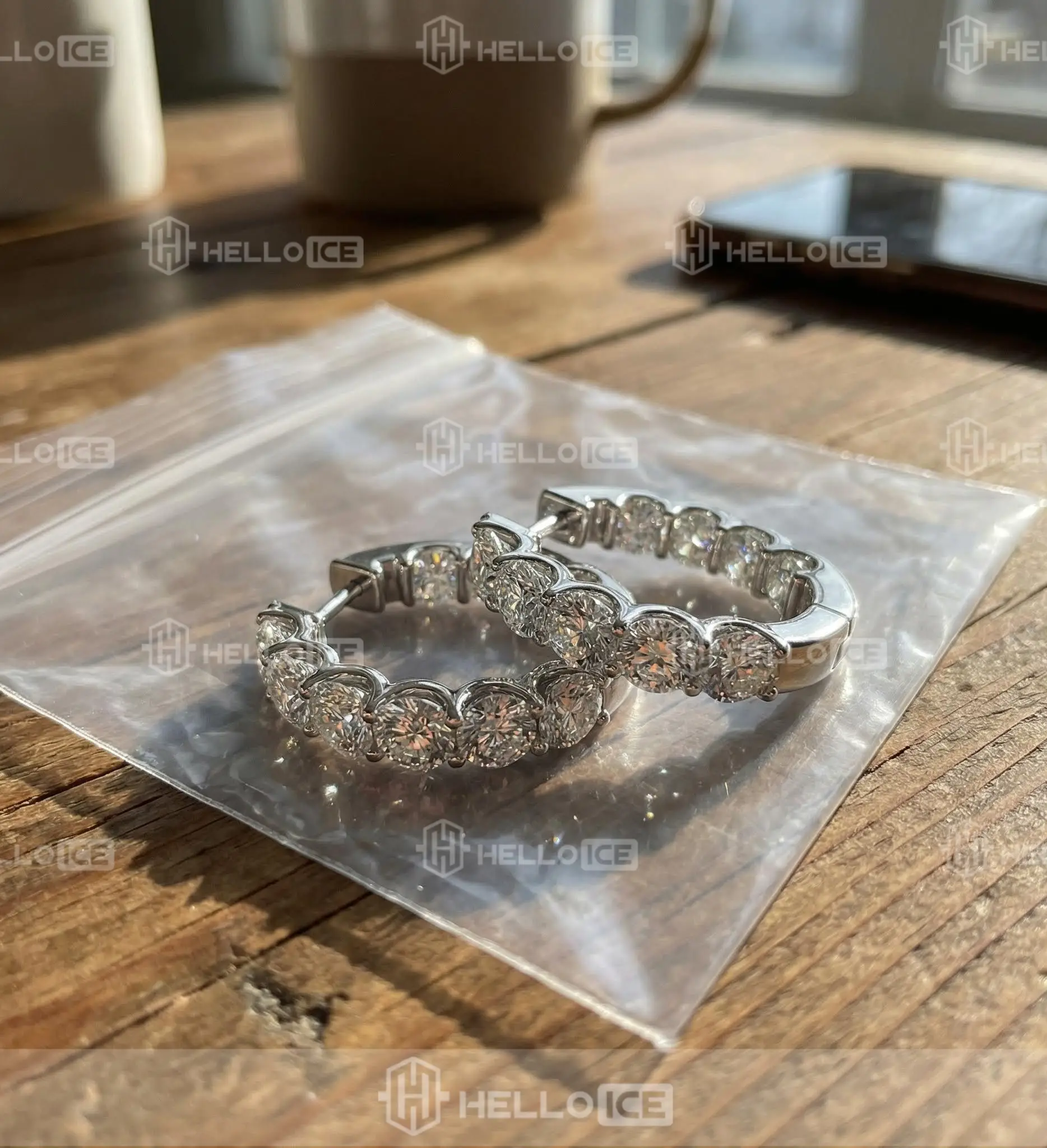 Helloice Review Image