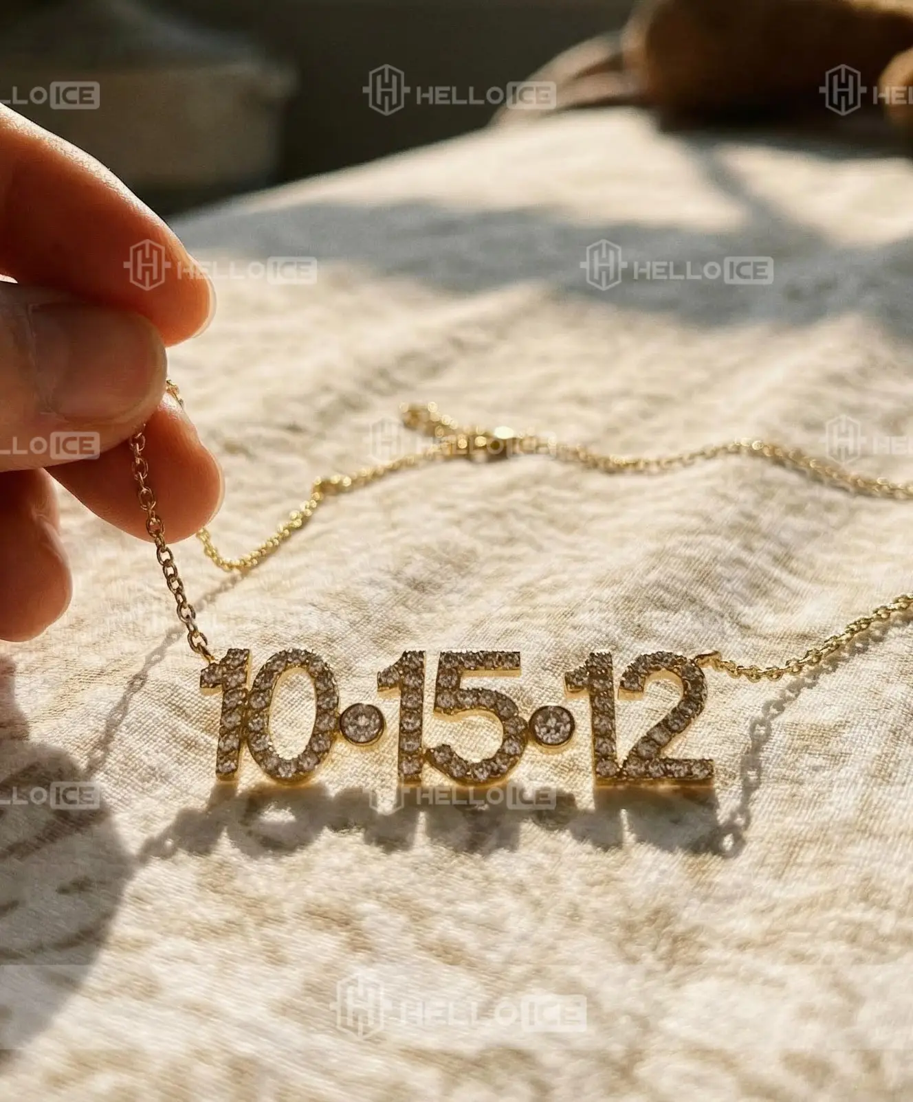 Helloice Review Image