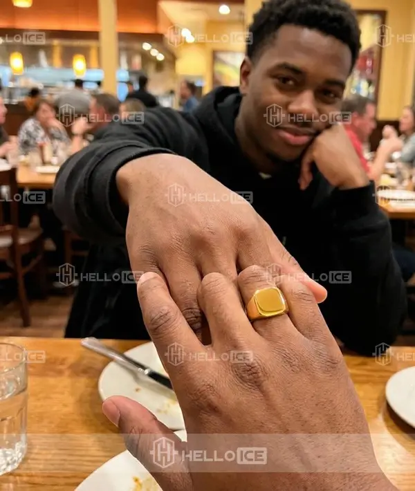 Helloice Review Image