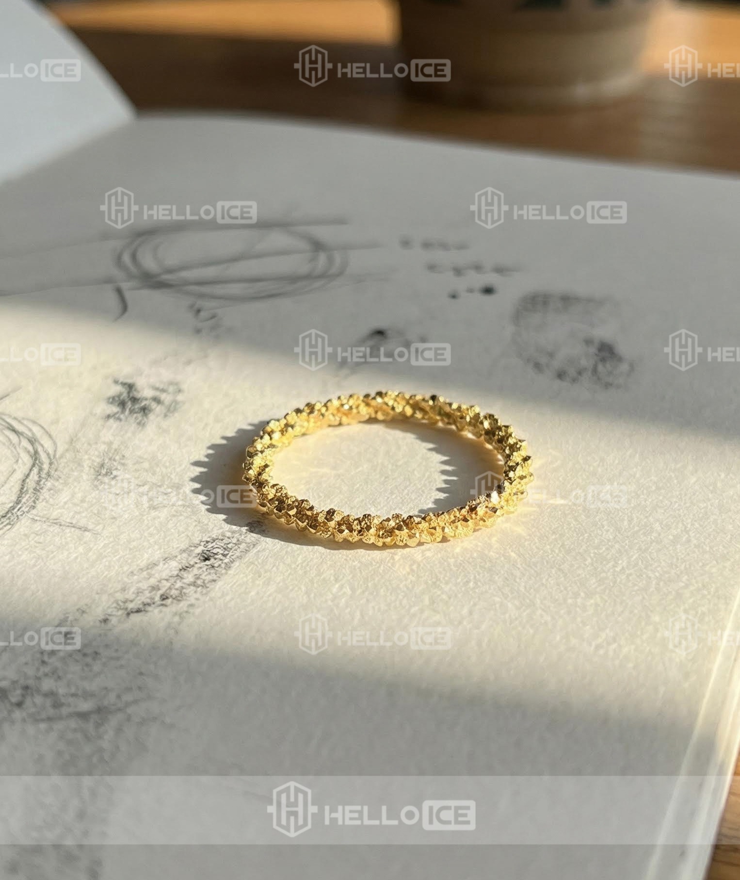 Helloice Review Image