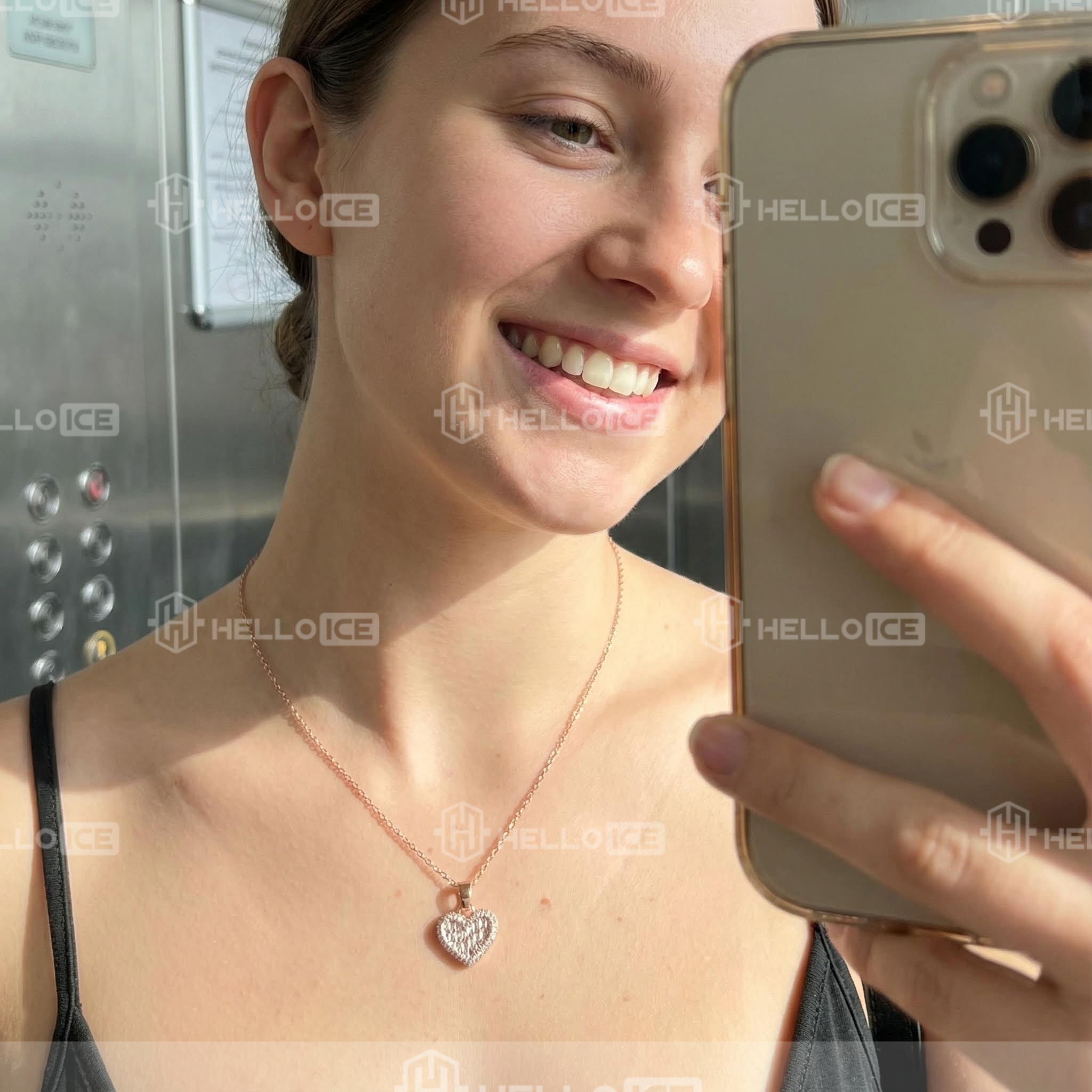 Helloice Review Image