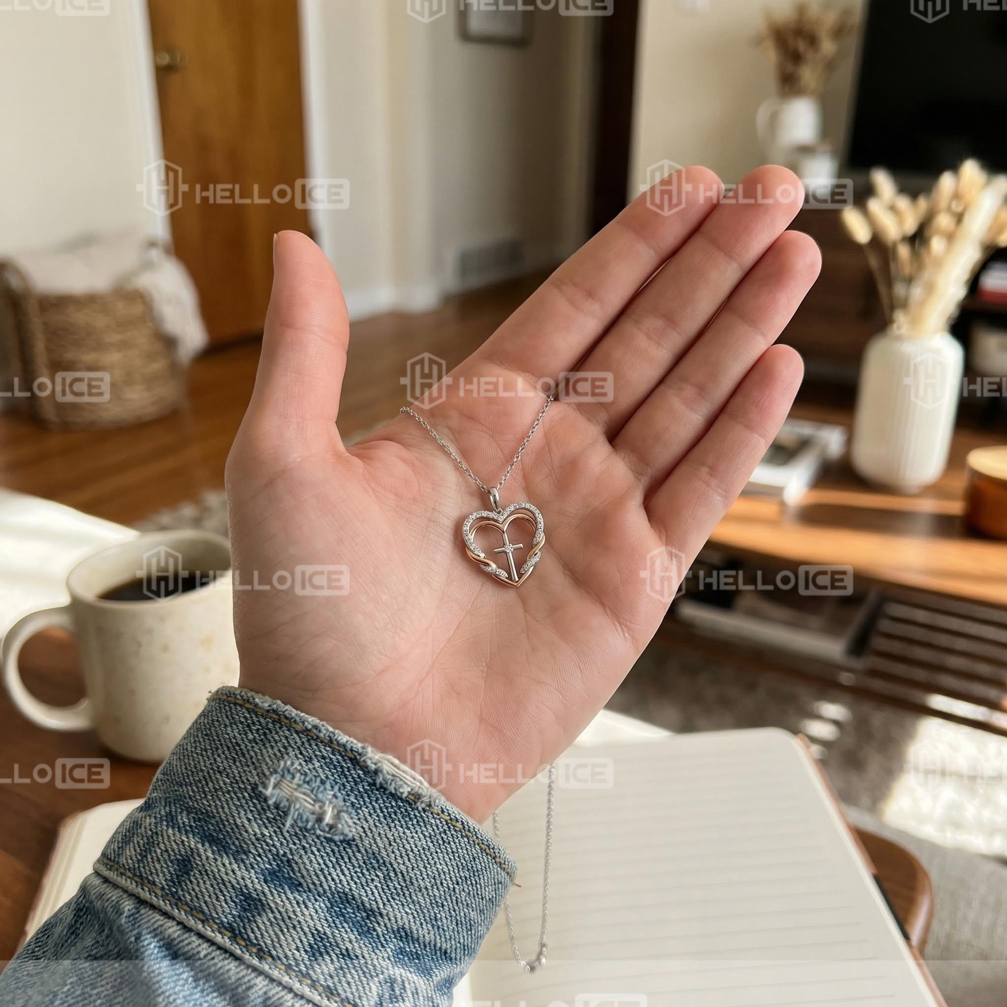 Helloice Review Image