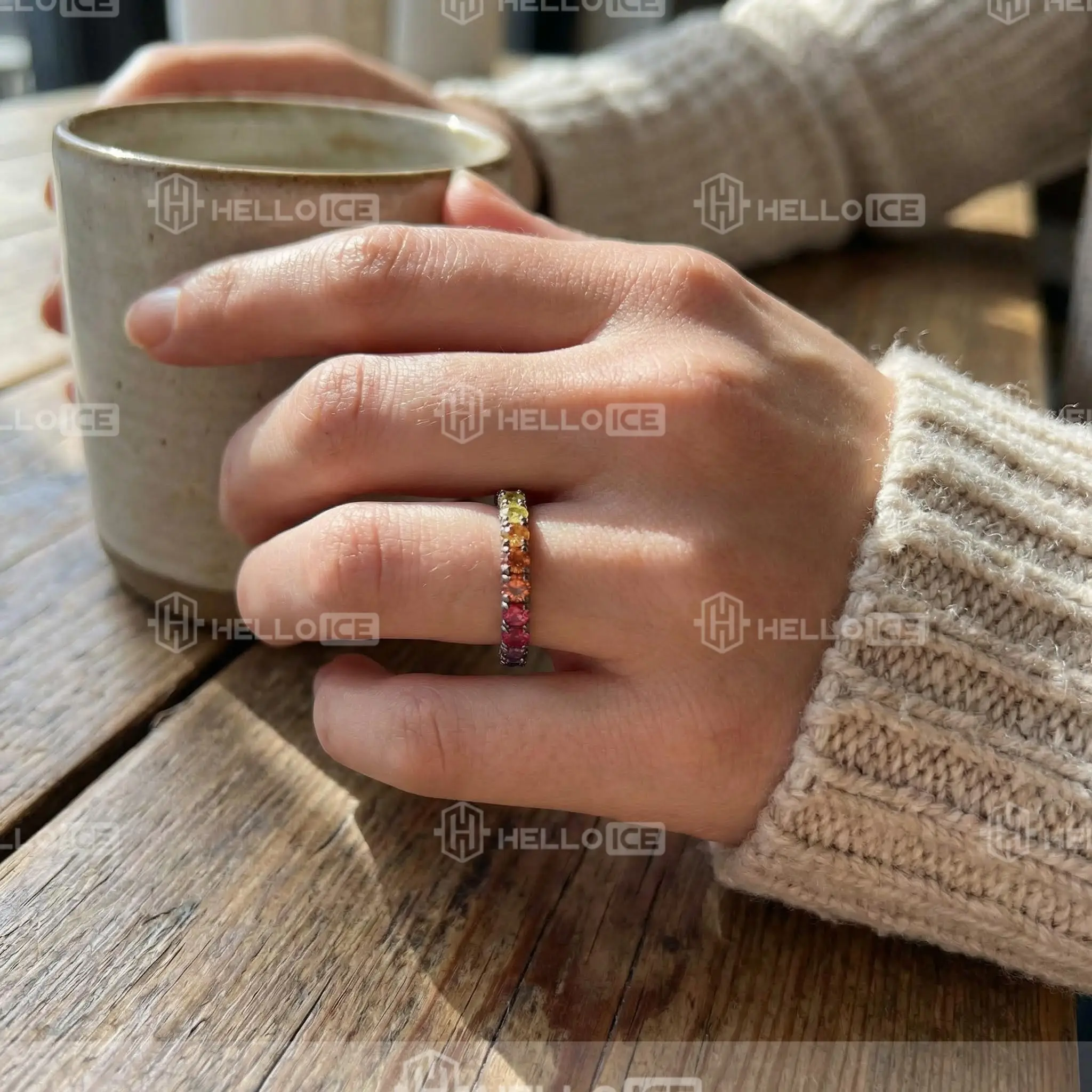 Helloice Review Image