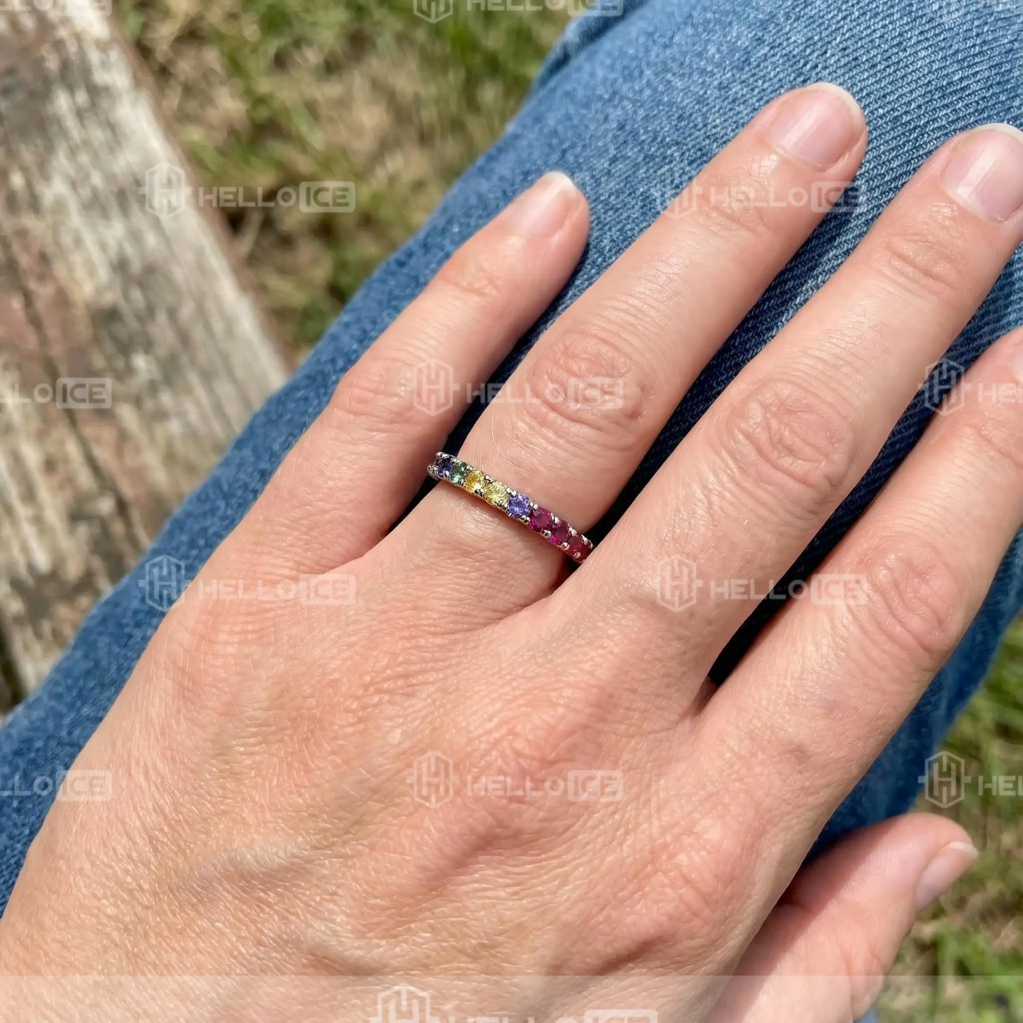 Helloice Review Image